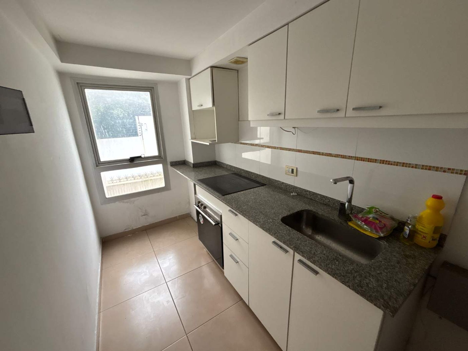 Departamento en Alquiler en Moron, G.B.A. Zona Oeste