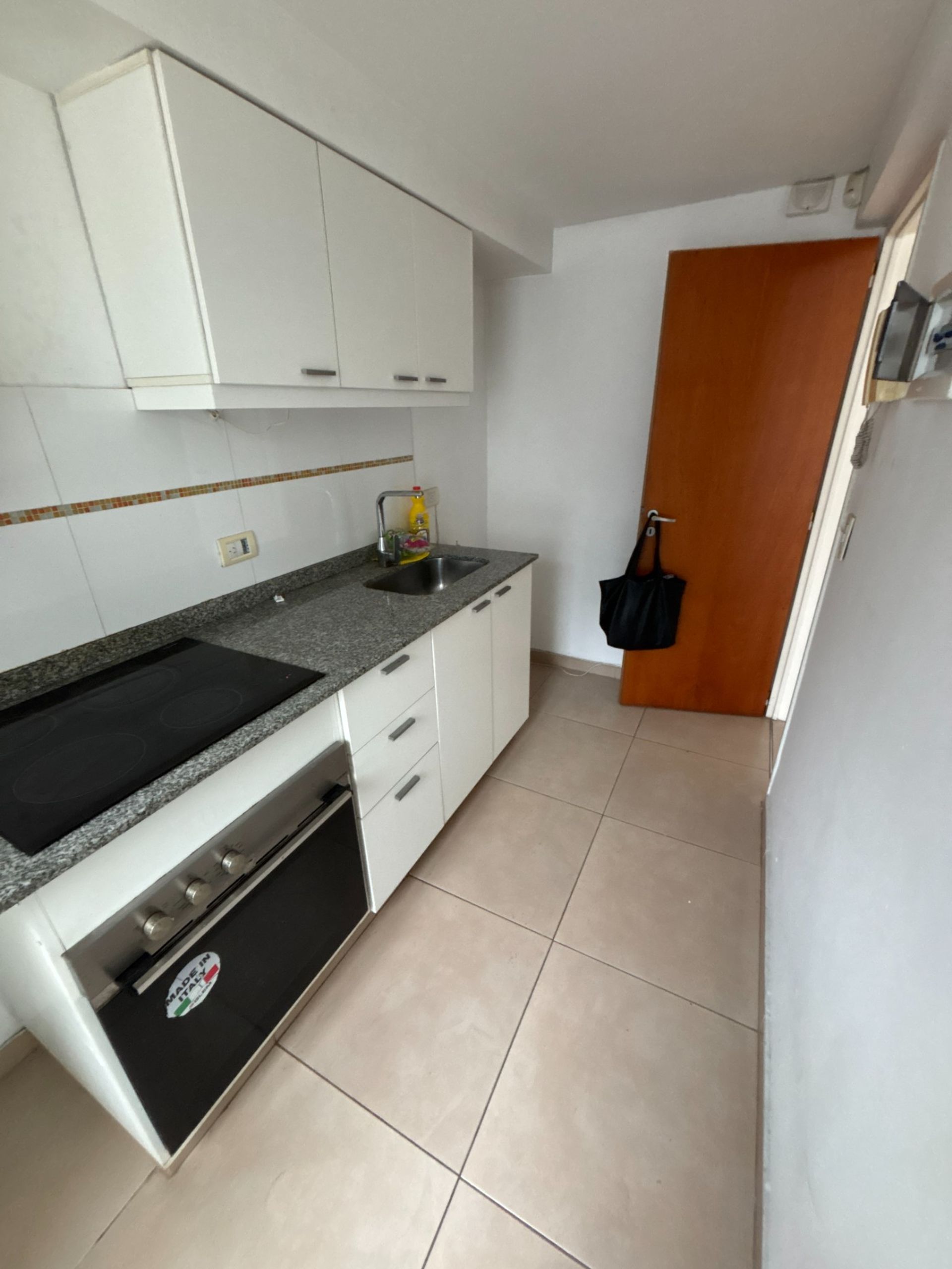 Departamento en Alquiler en Moron, G.B.A. Zona Oeste