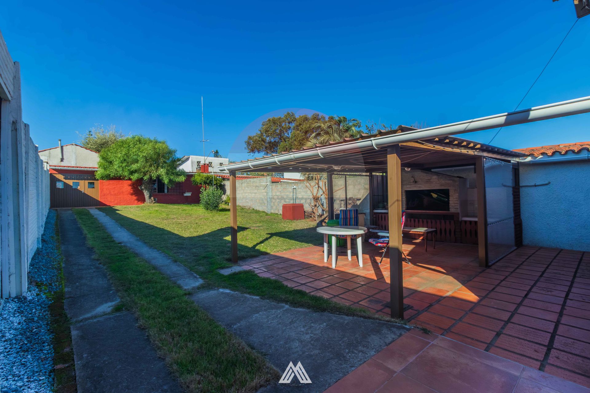 Venta casa 3 dormitorios jard&iacute;n Cuchilla Alta - 14