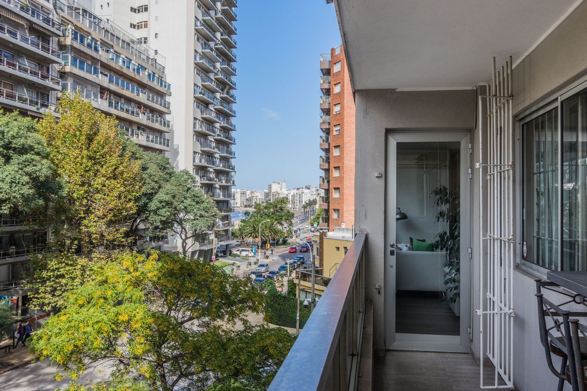 ALQUILER APTO 3 DORM 3 BAÑOS POCITOS AMOBLADO GGE - 3