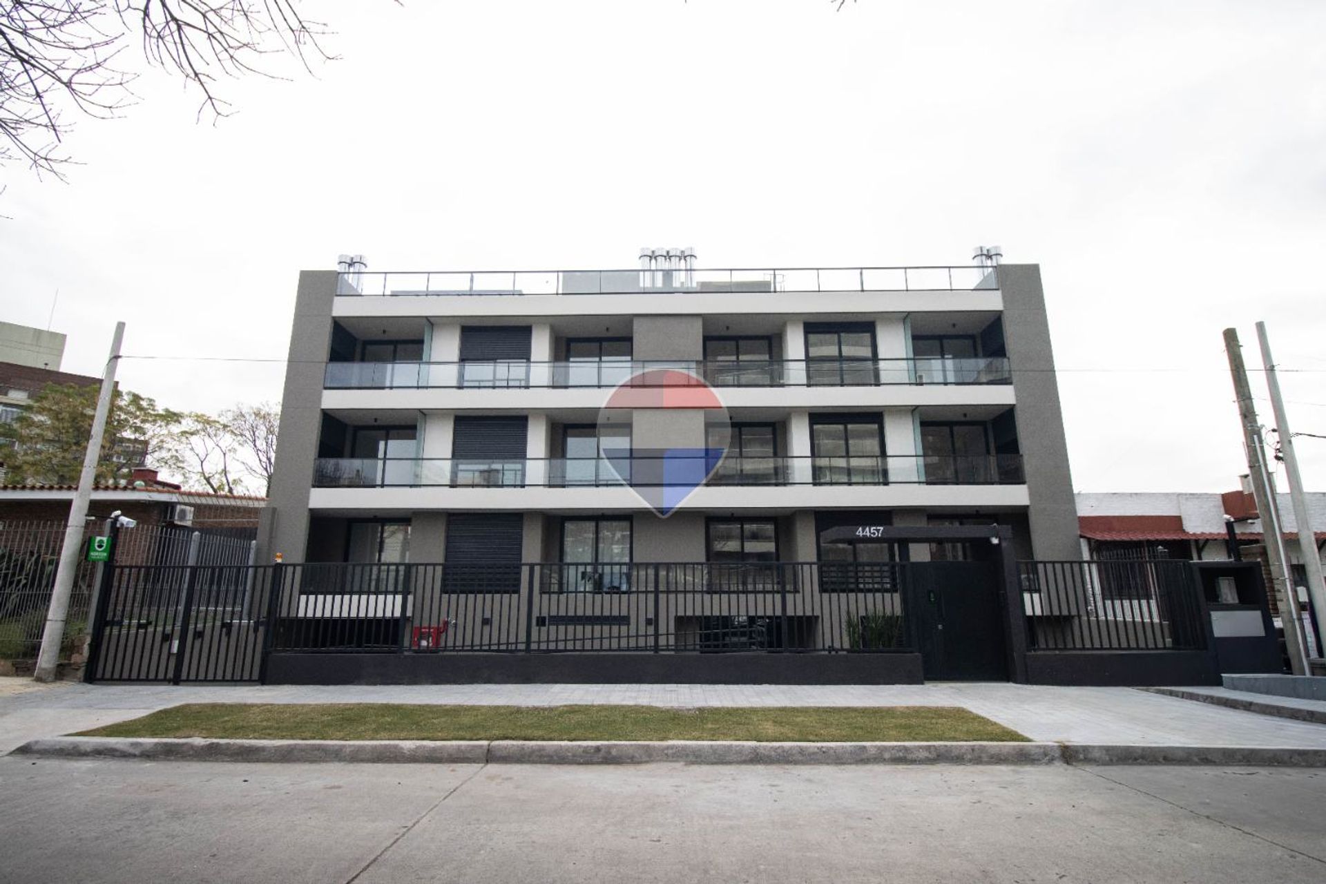 VENTA APARTAMENTO 2 DORMITORIOS MALVIN CON GARAGE - 1