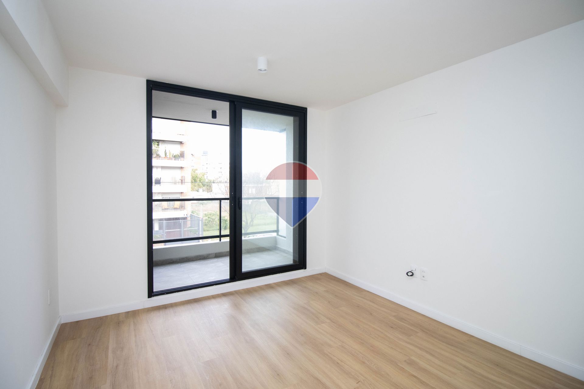 VENTA APARTAMENTO 2 DORMITORIOS MALVIN CON GARAGE - 3