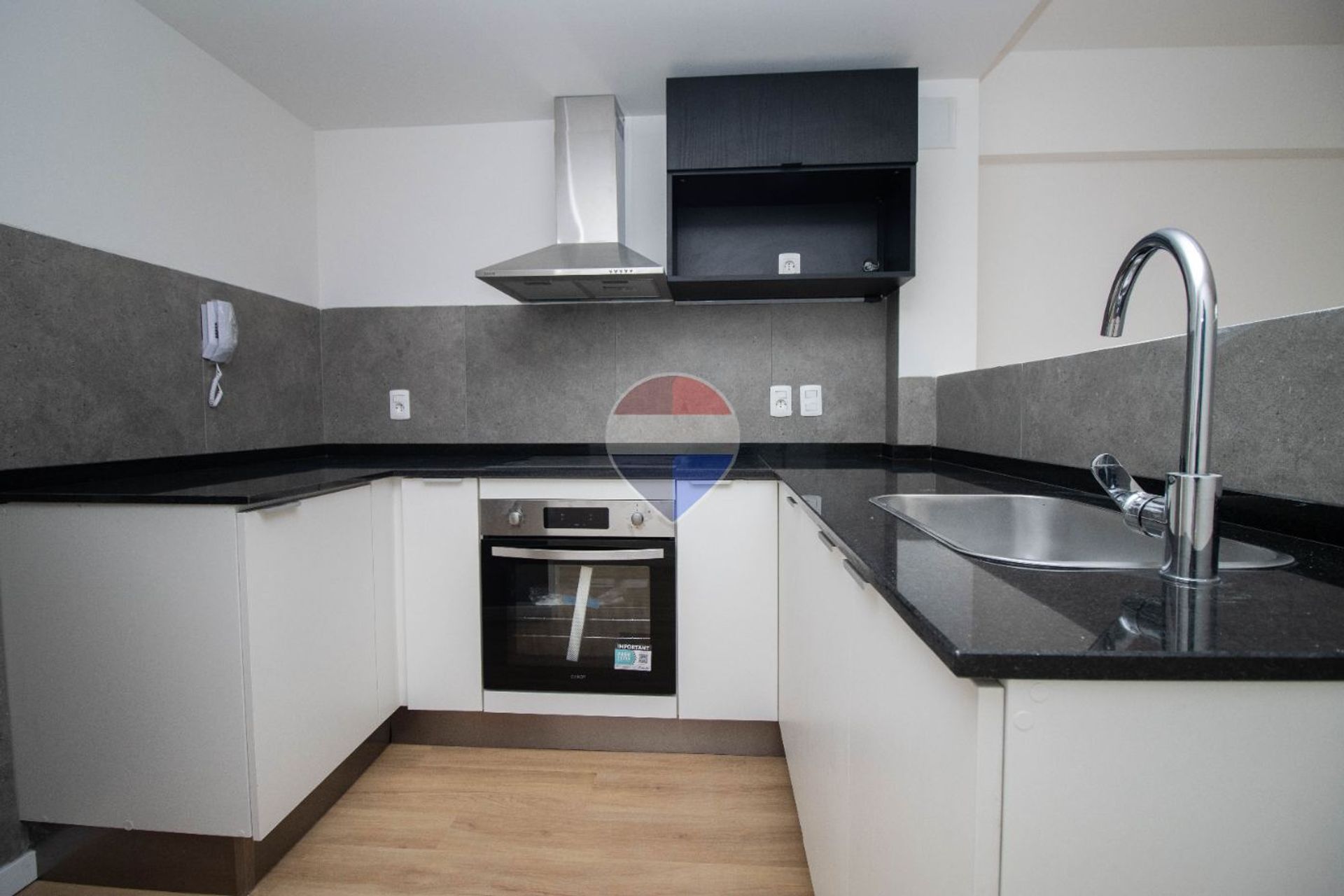 VENTA APARTAMENTO 2 DORMITORIOS MALVIN CON GARAGE - 11