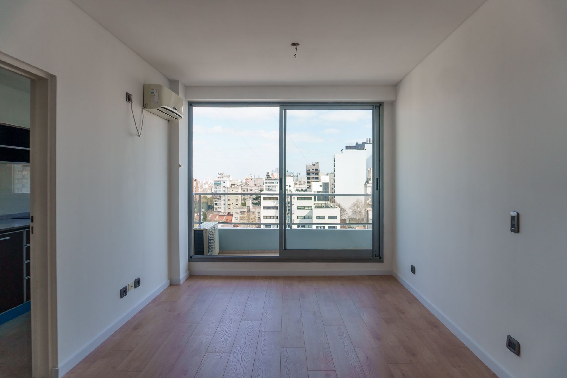 Venta 2 ambientes con balcon y cochera a estrenar - 4