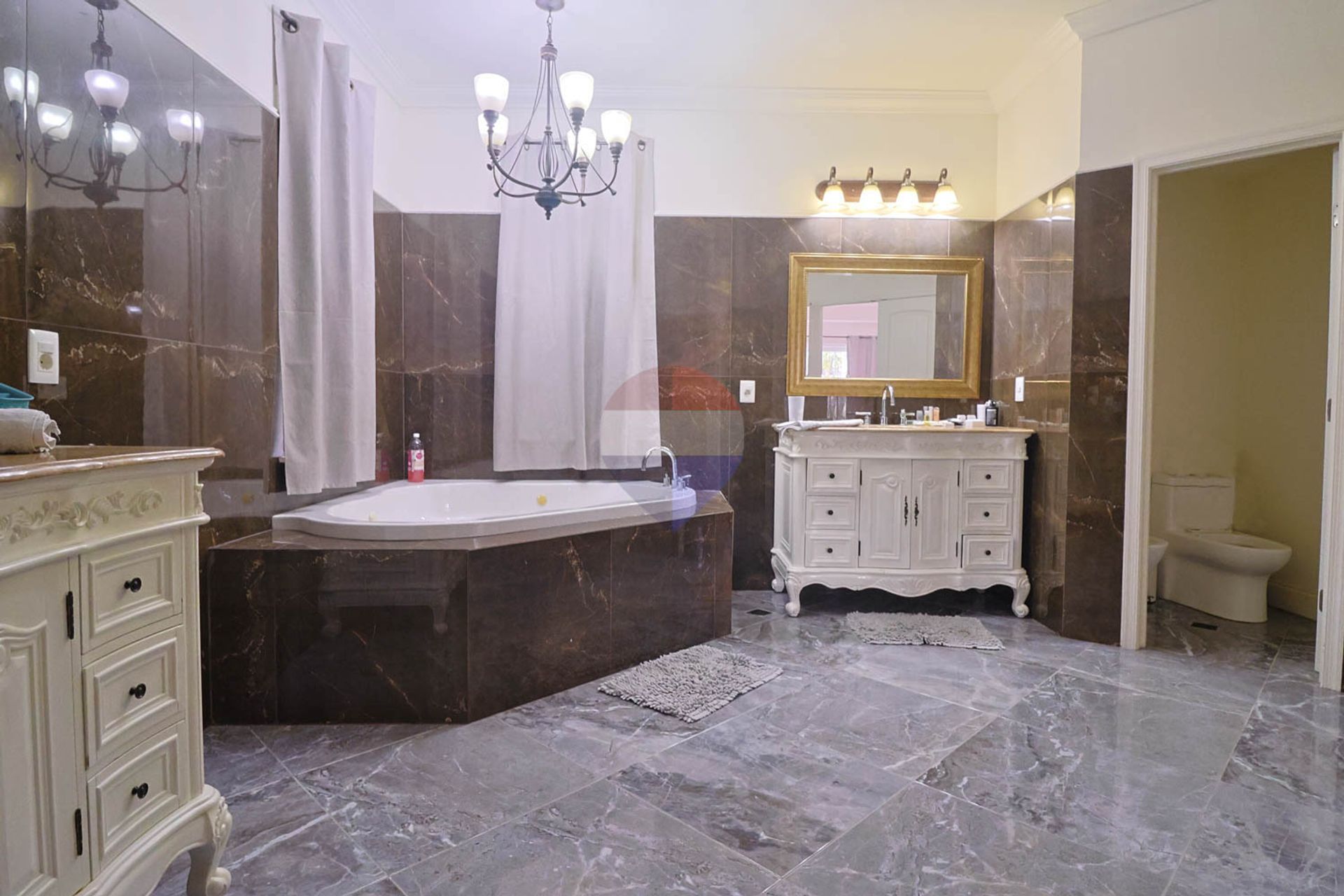 CASA EN VENTA EN VIÑEDOS DE LA TAHONA - 5