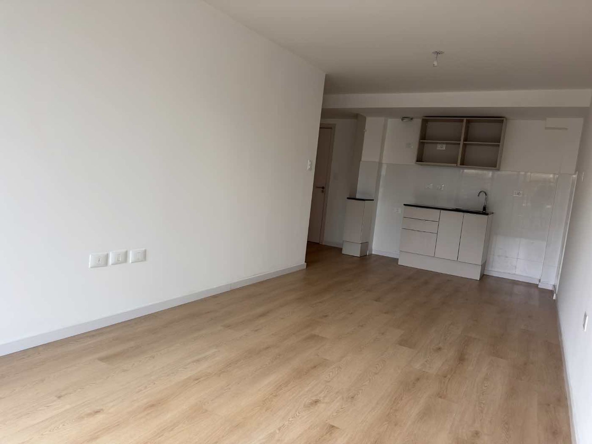 VENTA APARTAMENTO 2 DORMITORIOS, PATIO Y GARAGE - 3