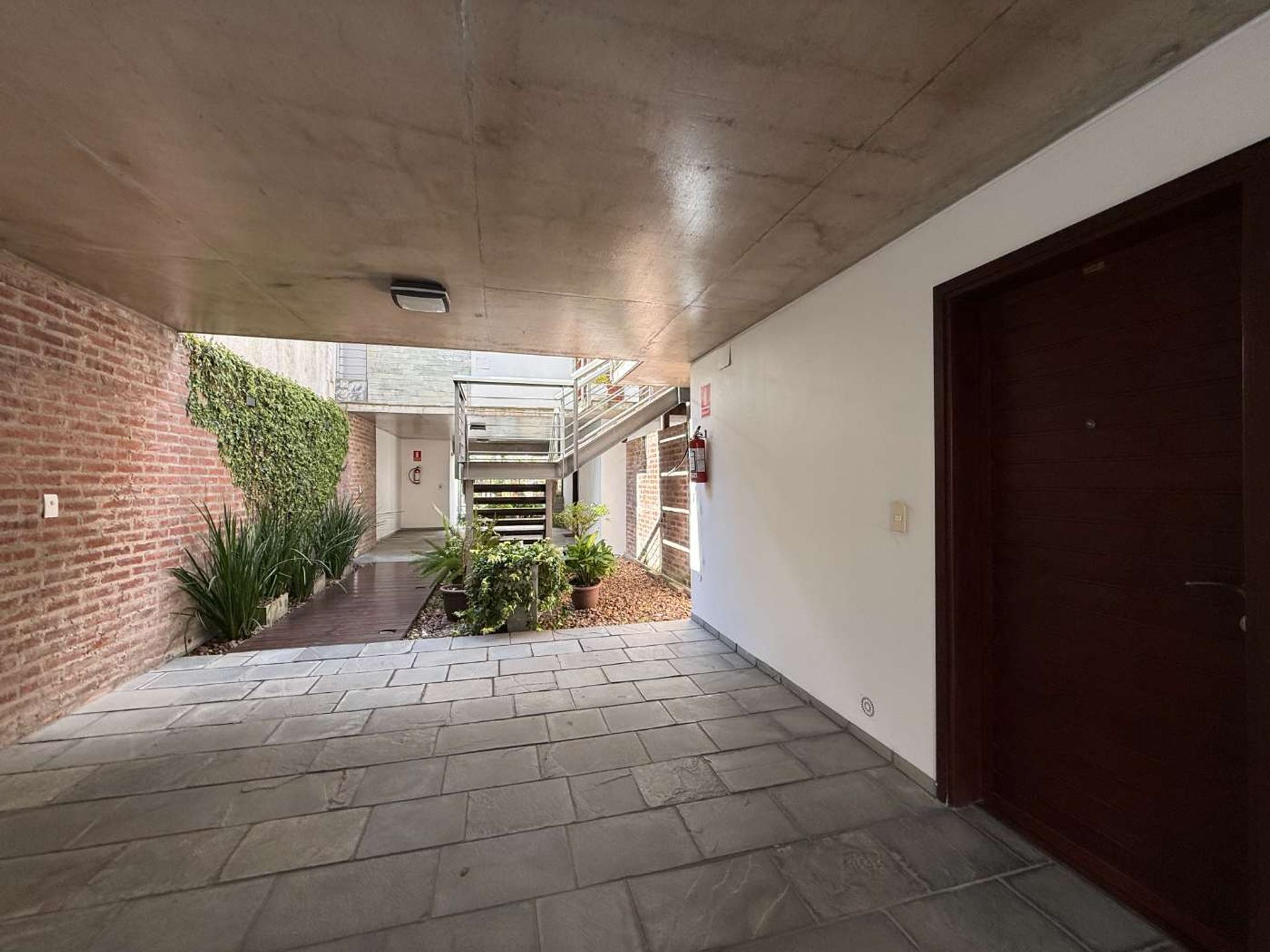 VENTA APARTAMENTO PUNTA CARRETAS 1 DORM GGE PATIO - 20