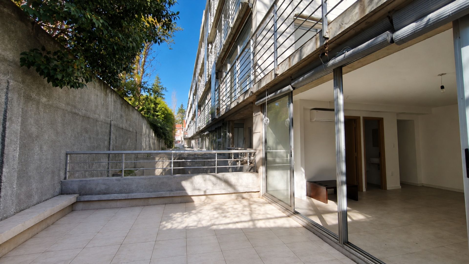 Venta monoambiente con renta en Parque Batlle - 2