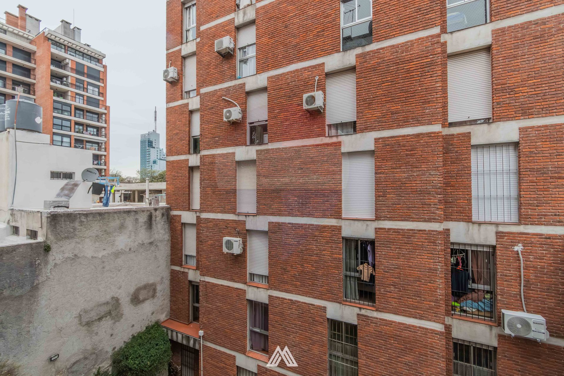 VENTA- Apto 2 dorm-complejo cerrado-TRES CRUCES - 11