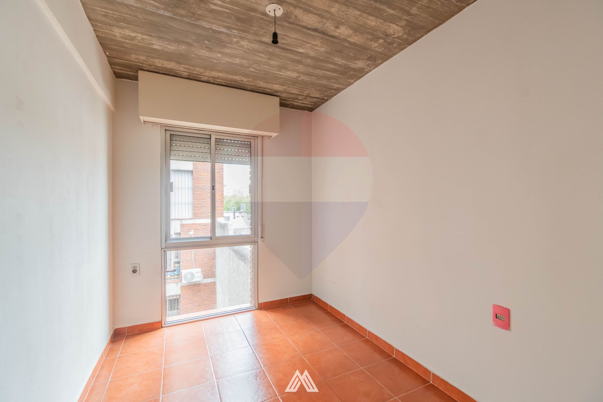 VENTA- Apto 2 dorm-complejo cerrado-TRES CRUCES - 9