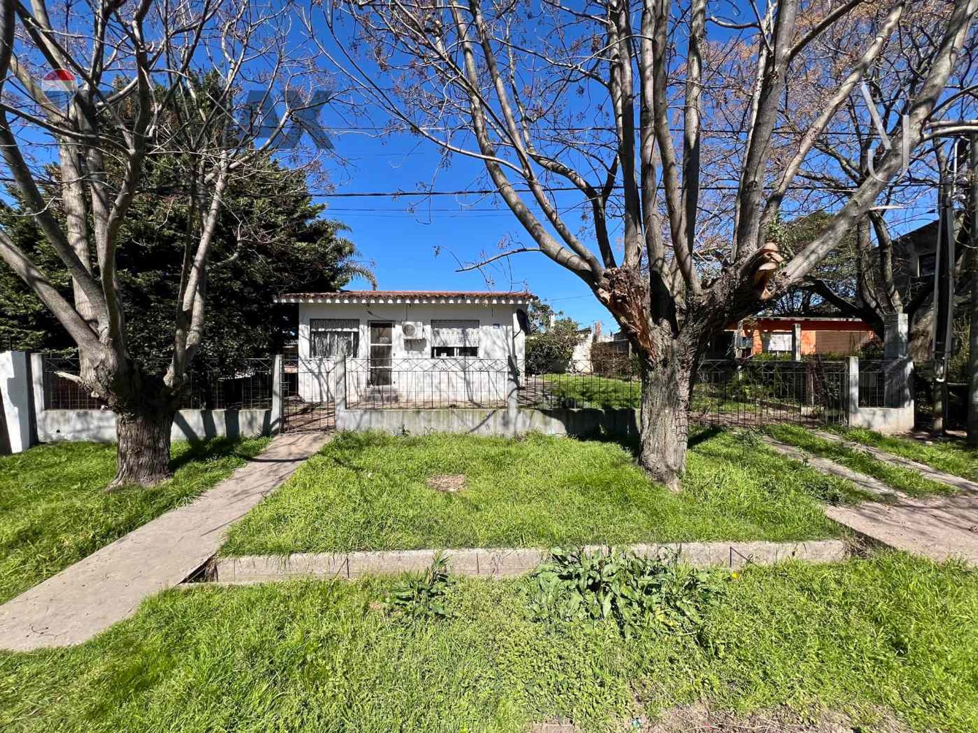 Venta de casa + apartamento en Barros Blancos - 1