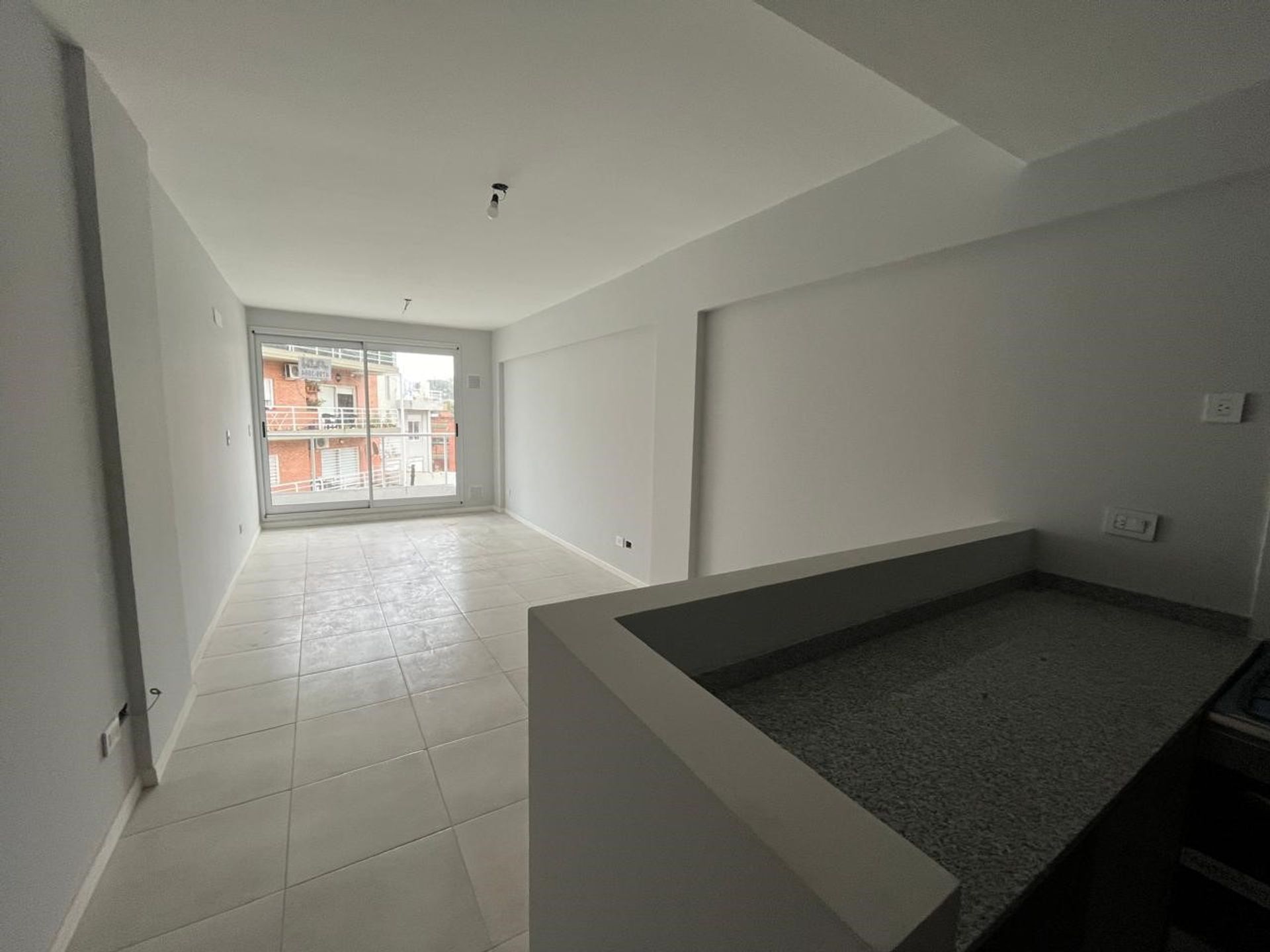 VENTA 2 AMB CON BALCON ENTREGA MARZO 2025 - 3