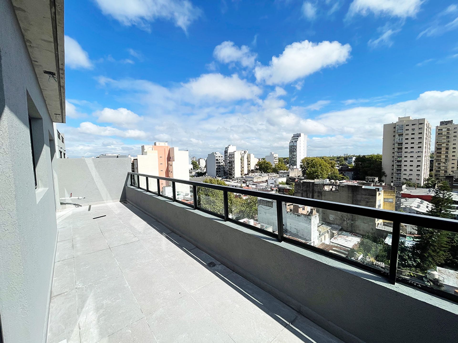 DEPARTAMENTO 3 AMB CON COCH BALCON FRENTE AMENI - 8