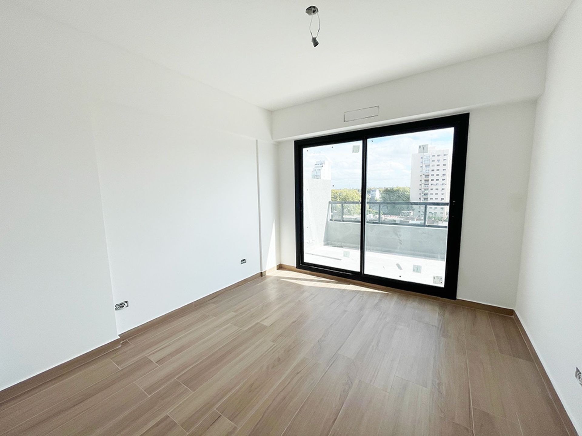 DEPARTAMENTO 3 AMB CON COCH BALCON FRENTE AMENI - 7