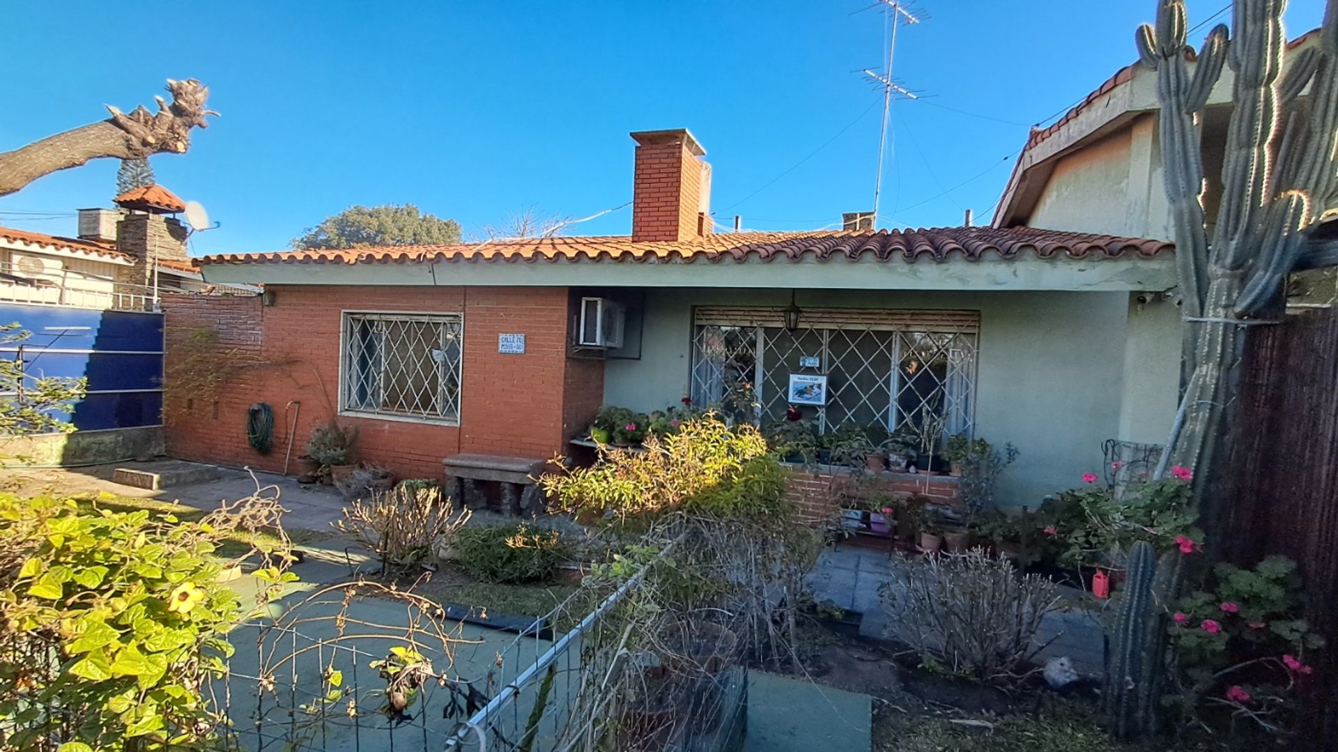 VENTA CASA 2 DORMITORIOS GARGE GALPON SOLYMAR SUR - 2