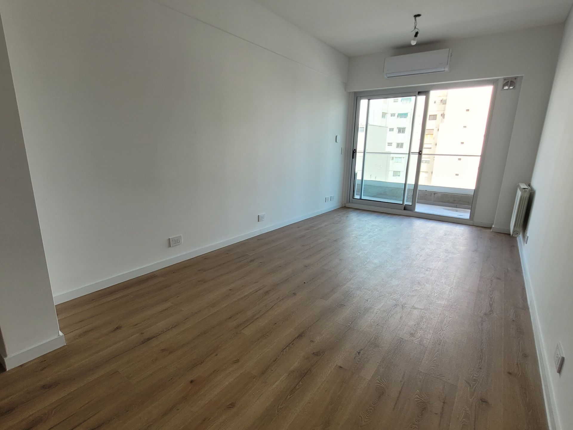 VENTA DEPTO 2 AMB C/BCON TERRAZA DE 48M2 - 1