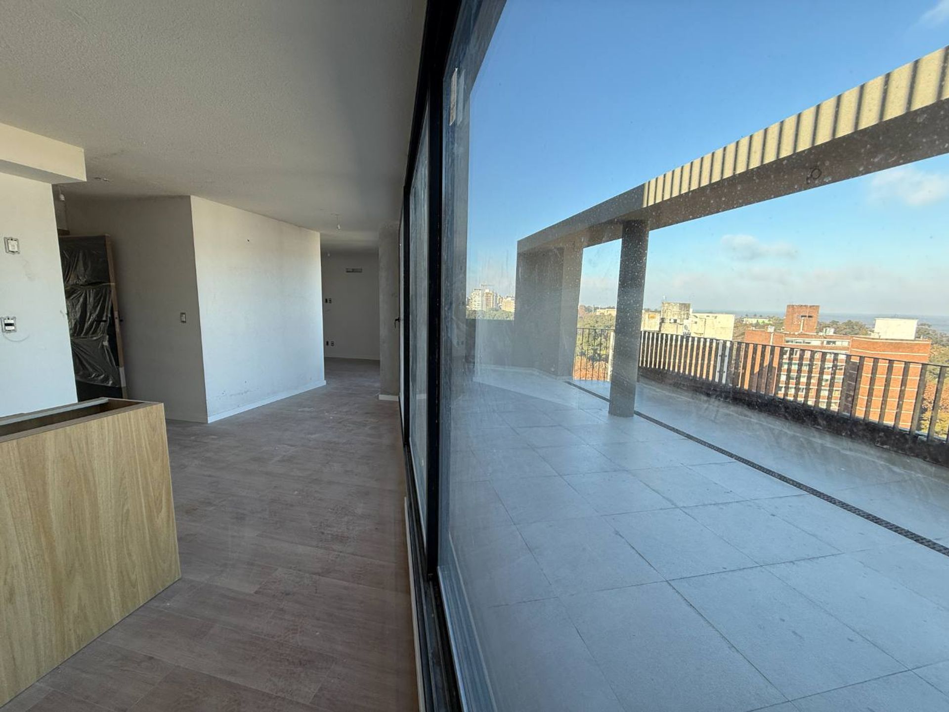 Venta penthouse 1dormitorio parrillero Parque Rodó - 9