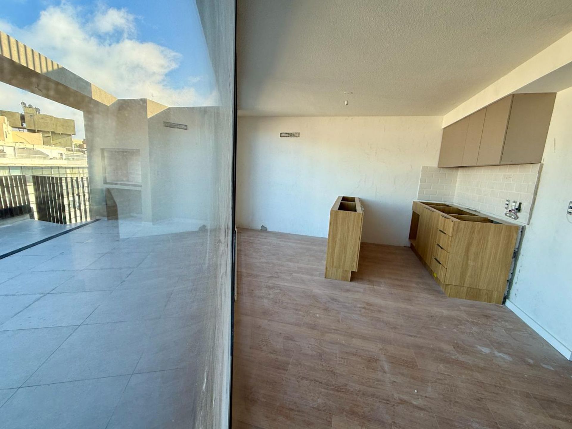 Venta penthouse 1dormitorio parrillero Parque Rodó - 11