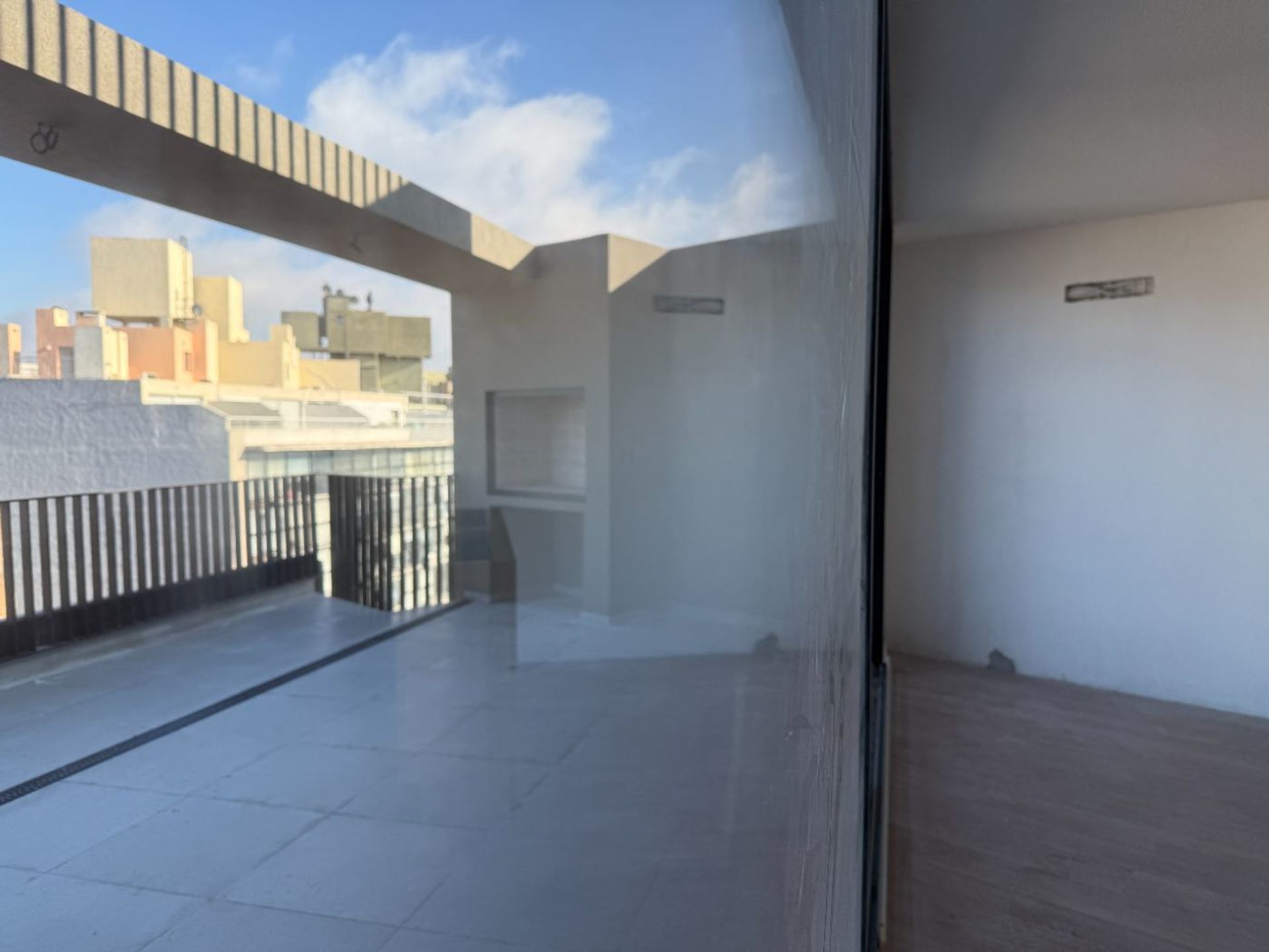 Venta penthouse 1dormitorio parrillero Parque Rodó - 10