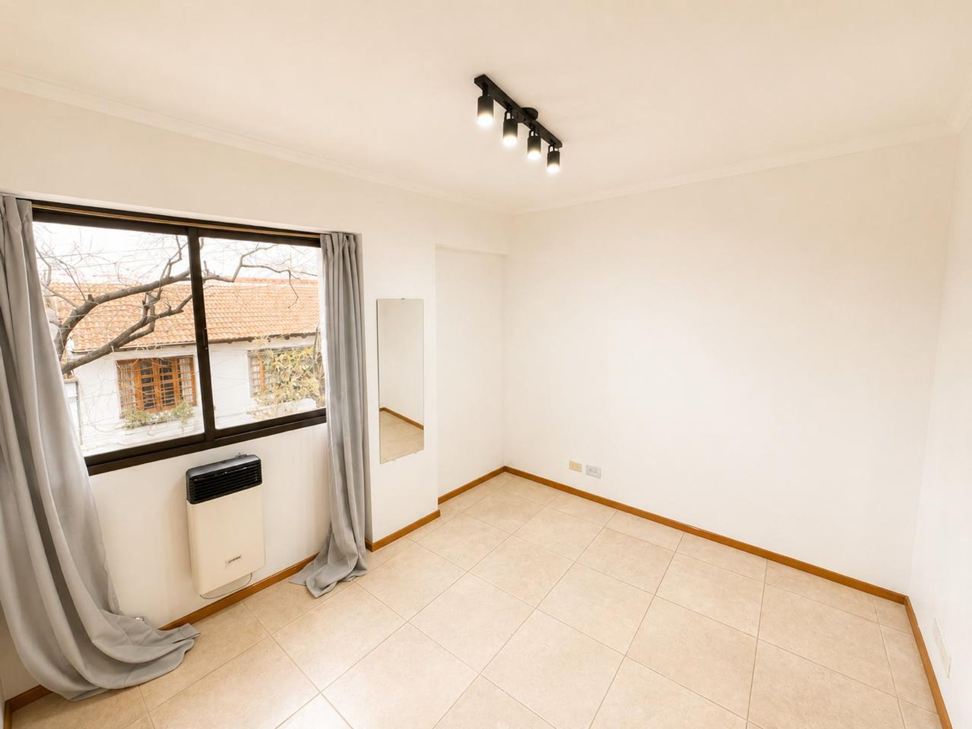 Oficina en Alquiler en Capital, Mendoza - $ 650.000 | Inmoup - 6