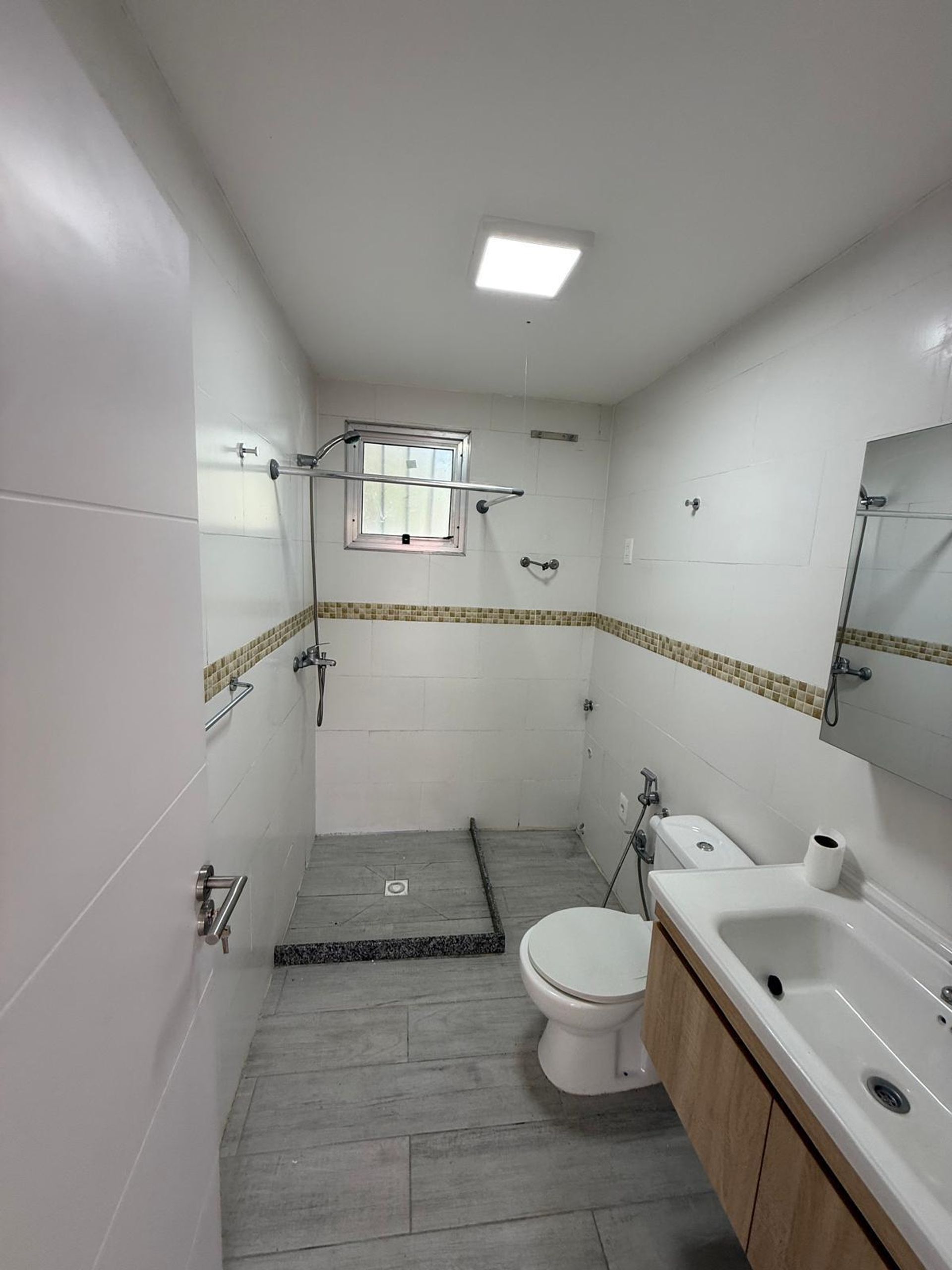 CASA EN ALQUILER 2 DORMITORIOS 1 BAÑO LAGOMAR - 4
