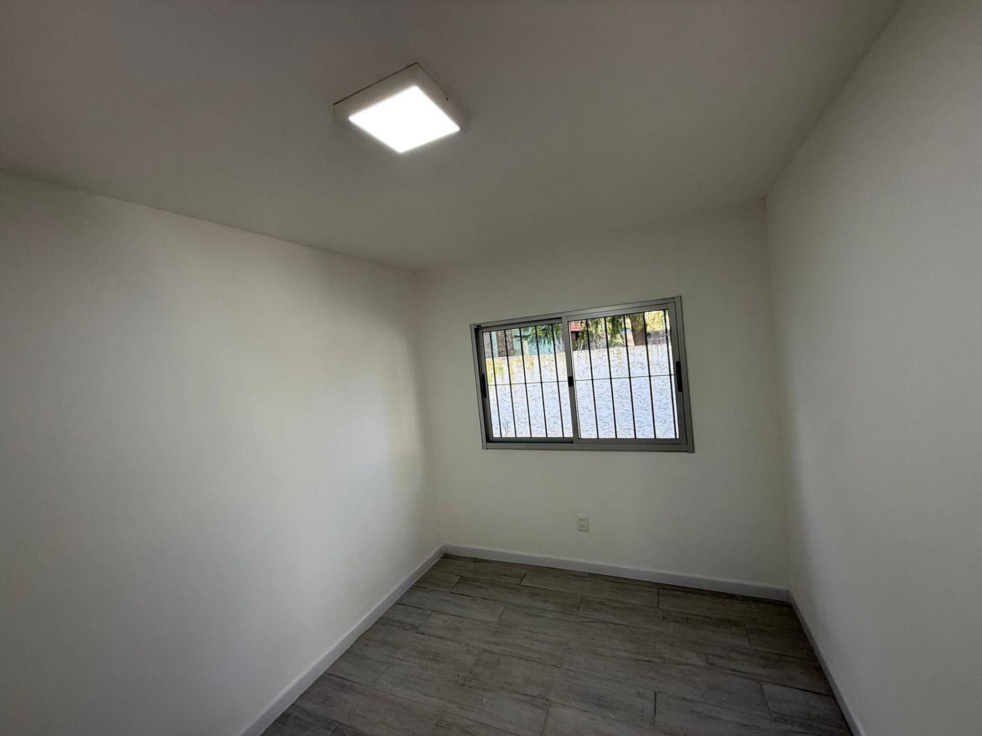 CASA EN ALQUILER 2 DORMITORIOS 1 BAÑO LAGOMAR - 6