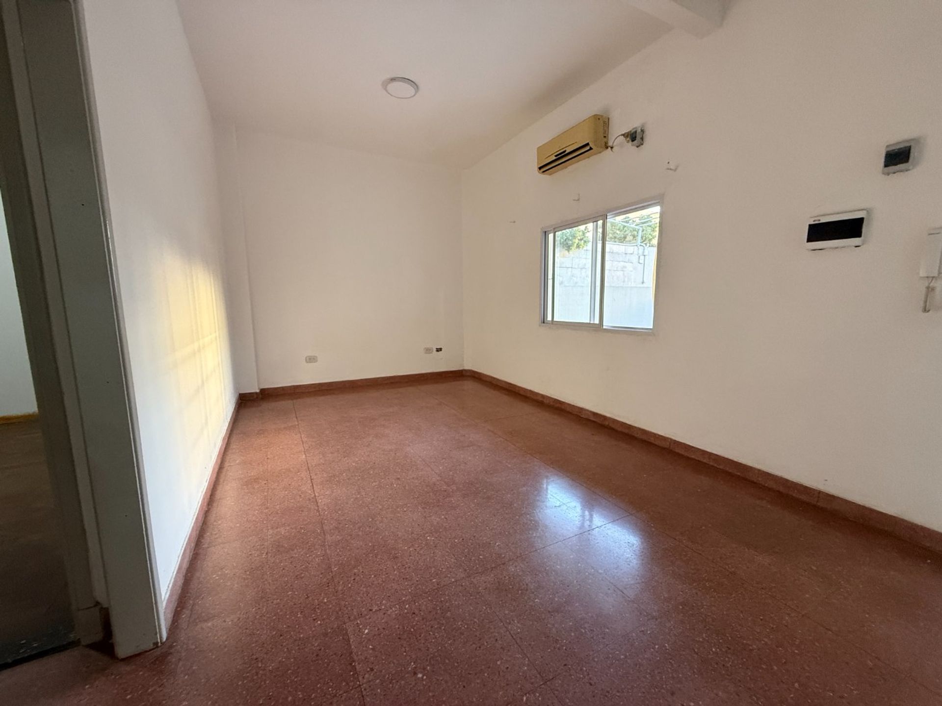 P H en Venta en Tres de Febrero, G.B.A. Zona Oeste