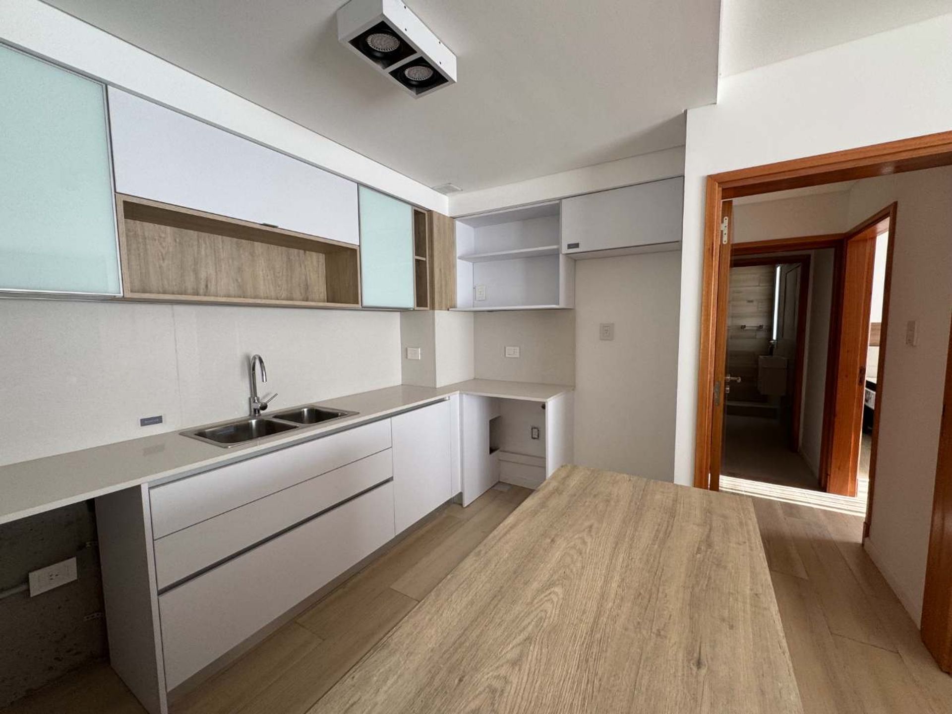 VENTA / DEPARTAMENTO CENTRICO / BV. H. YRIGOYEN - 2