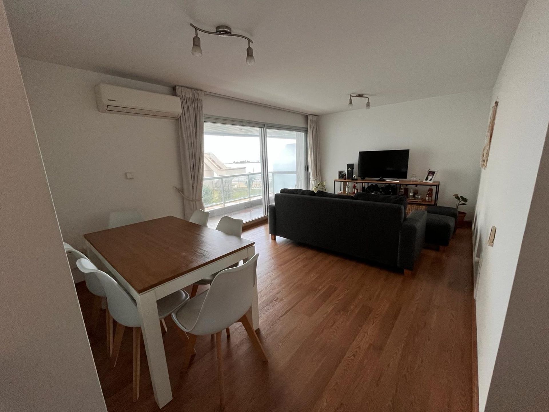 Venta apto con Renta y Garage, Rambla de Malvin - 12