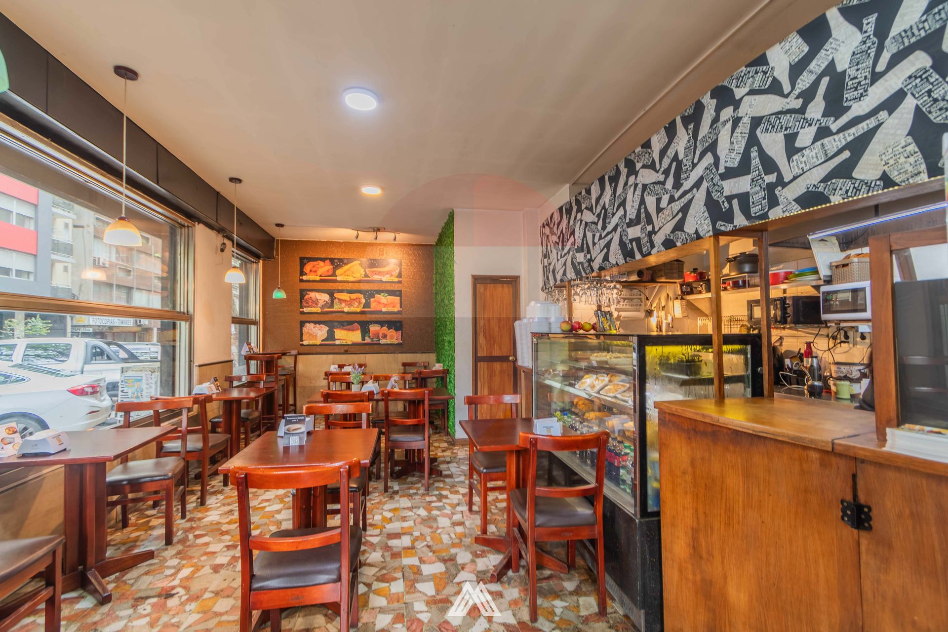 VENTA NEGOCIO Y EQUIPAMIENTO GASTRONÓMICO CENTRO - 5
