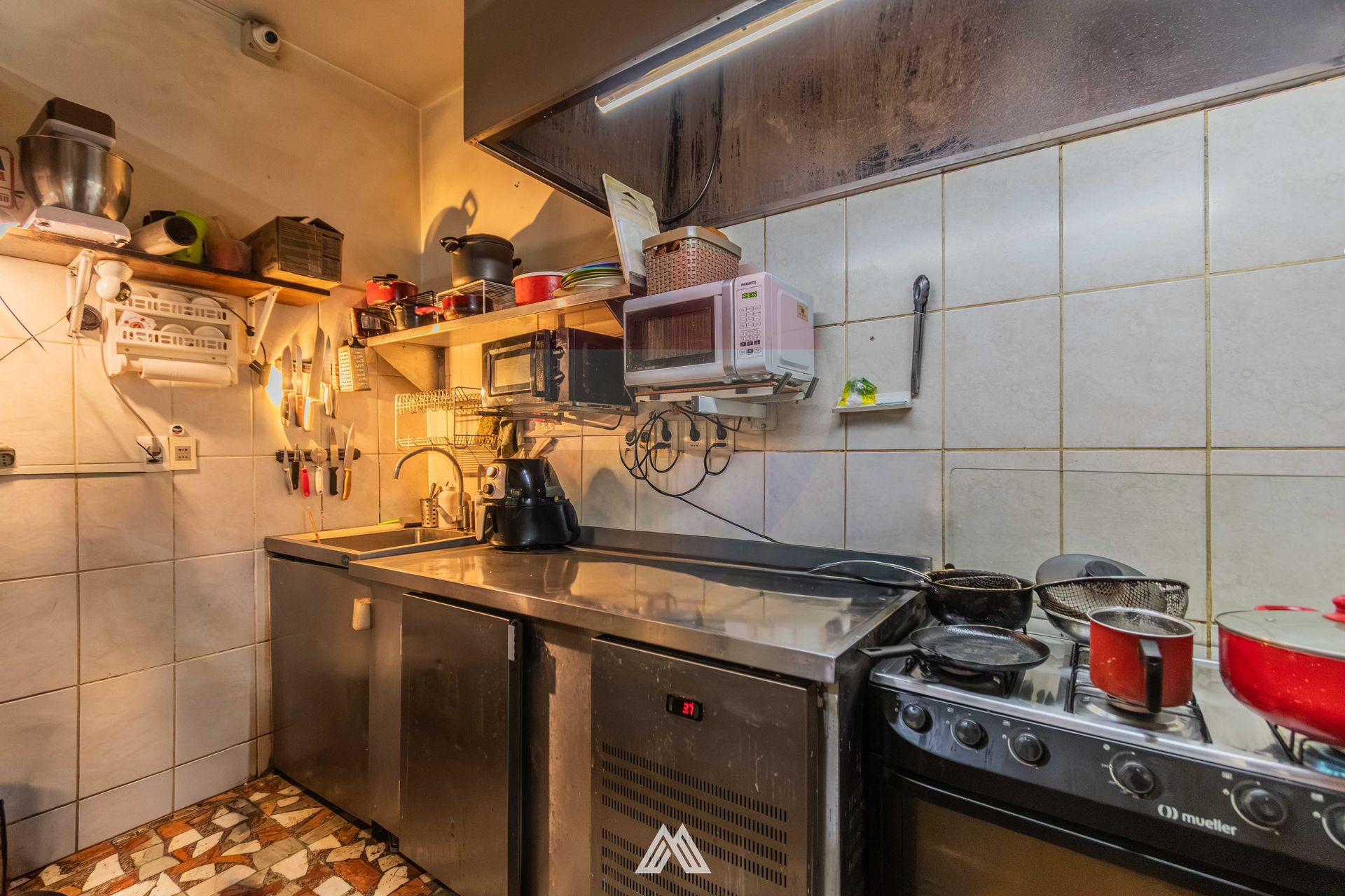 VENTA NEGOCIO Y EQUIPAMIENTO GASTRONÓMICO CENTRO - 8