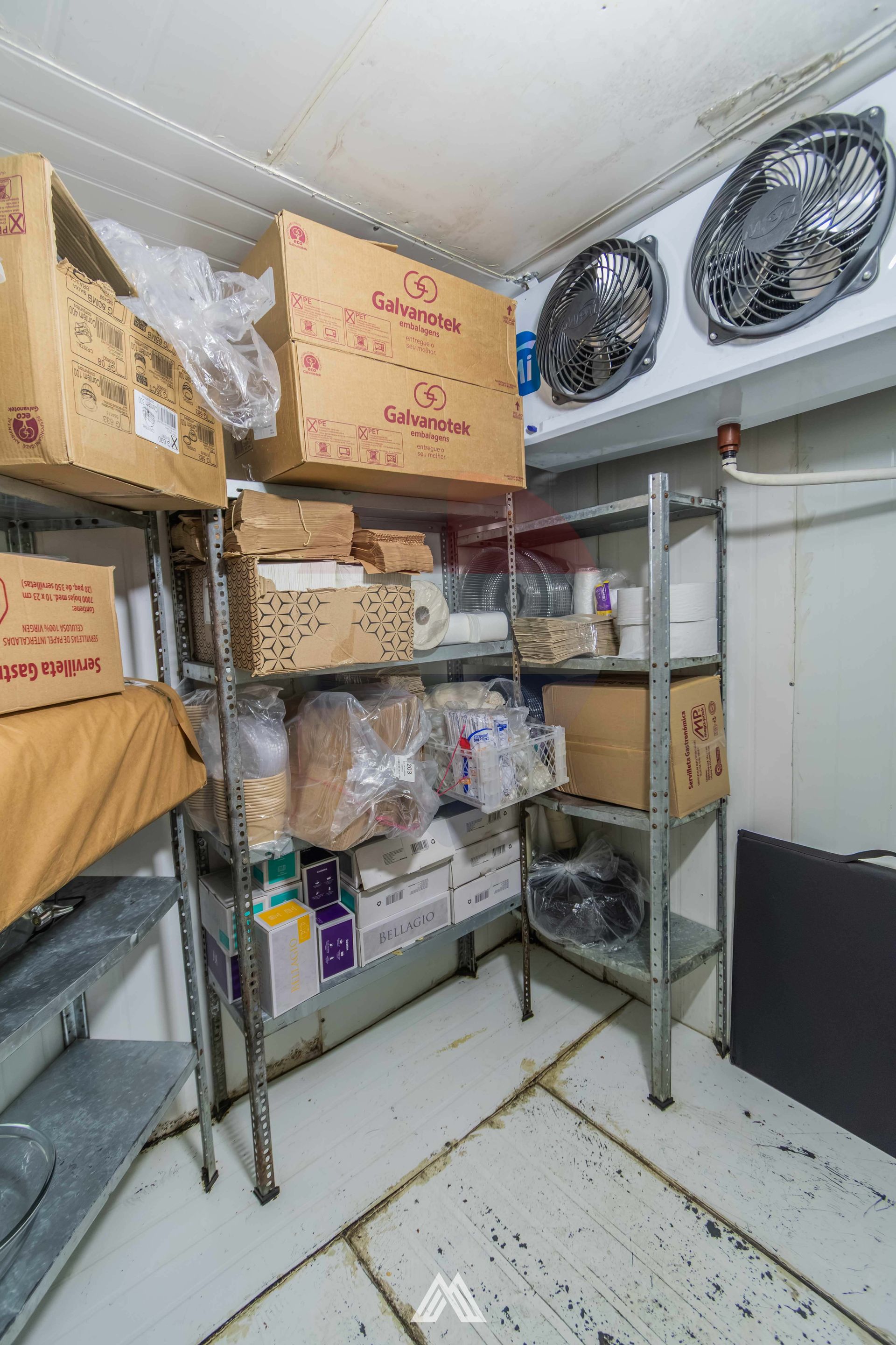 VENTA NEGOCIO Y EQUIPAMIENTO GASTRONÓMICO CENTRO - 14