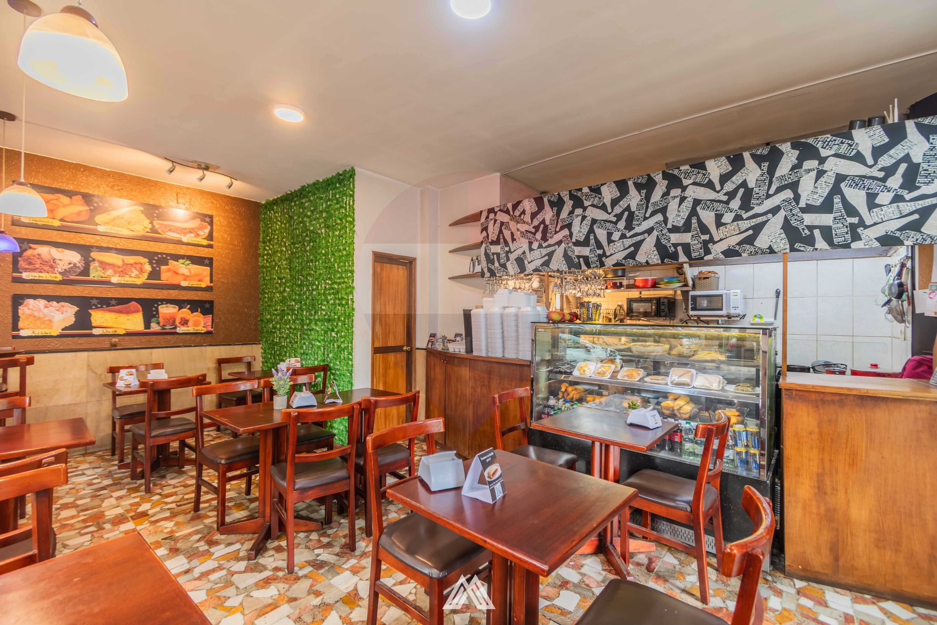 VENTA NEGOCIO Y EQUIPAMIENTO GASTRONÓMICO CENTRO - 7