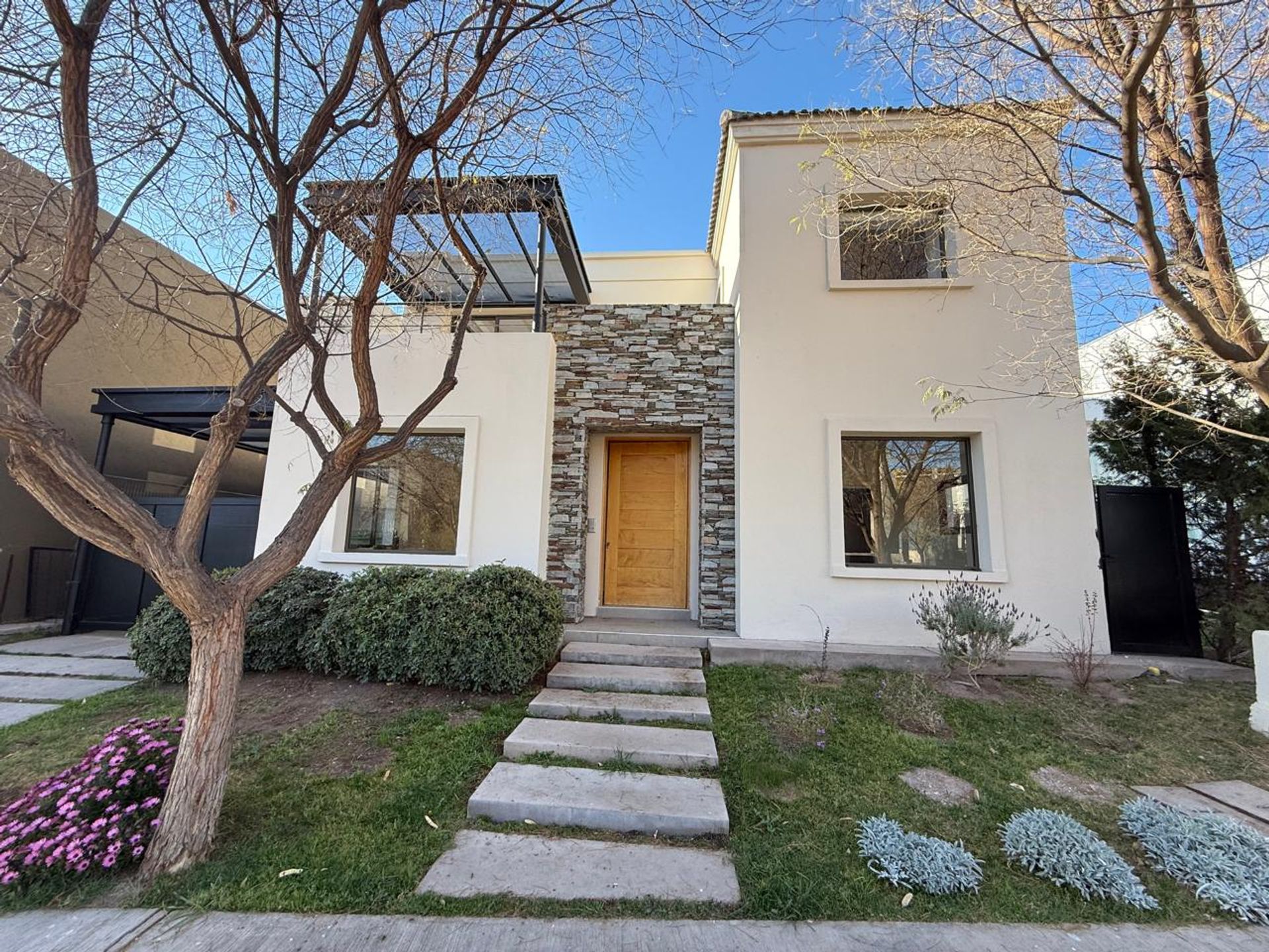 Casa en Alquiler en Lujan de Cuyo, Mendoza