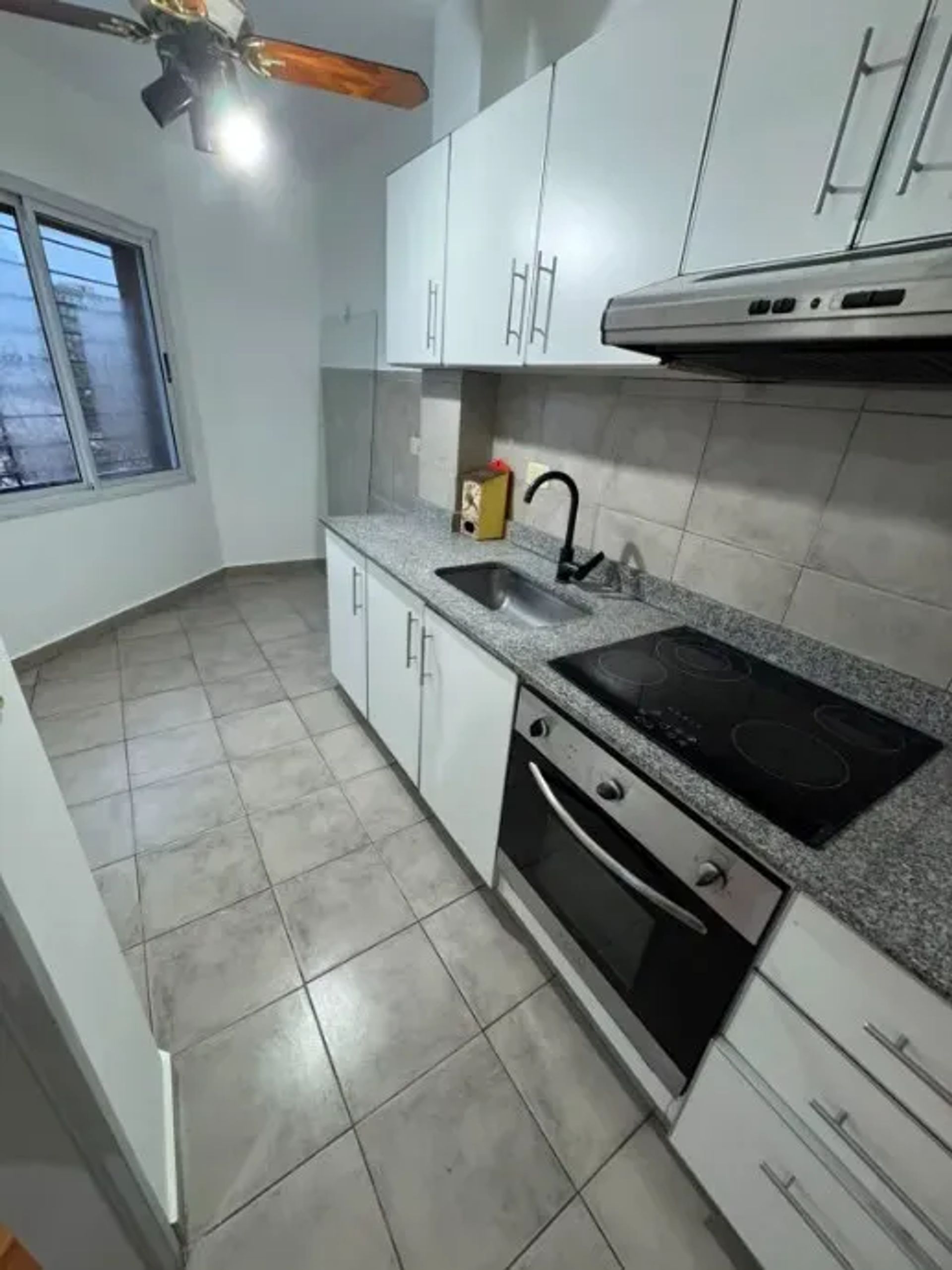 Departamento en Alquiler en Moron, G.B.A. Zona Oeste