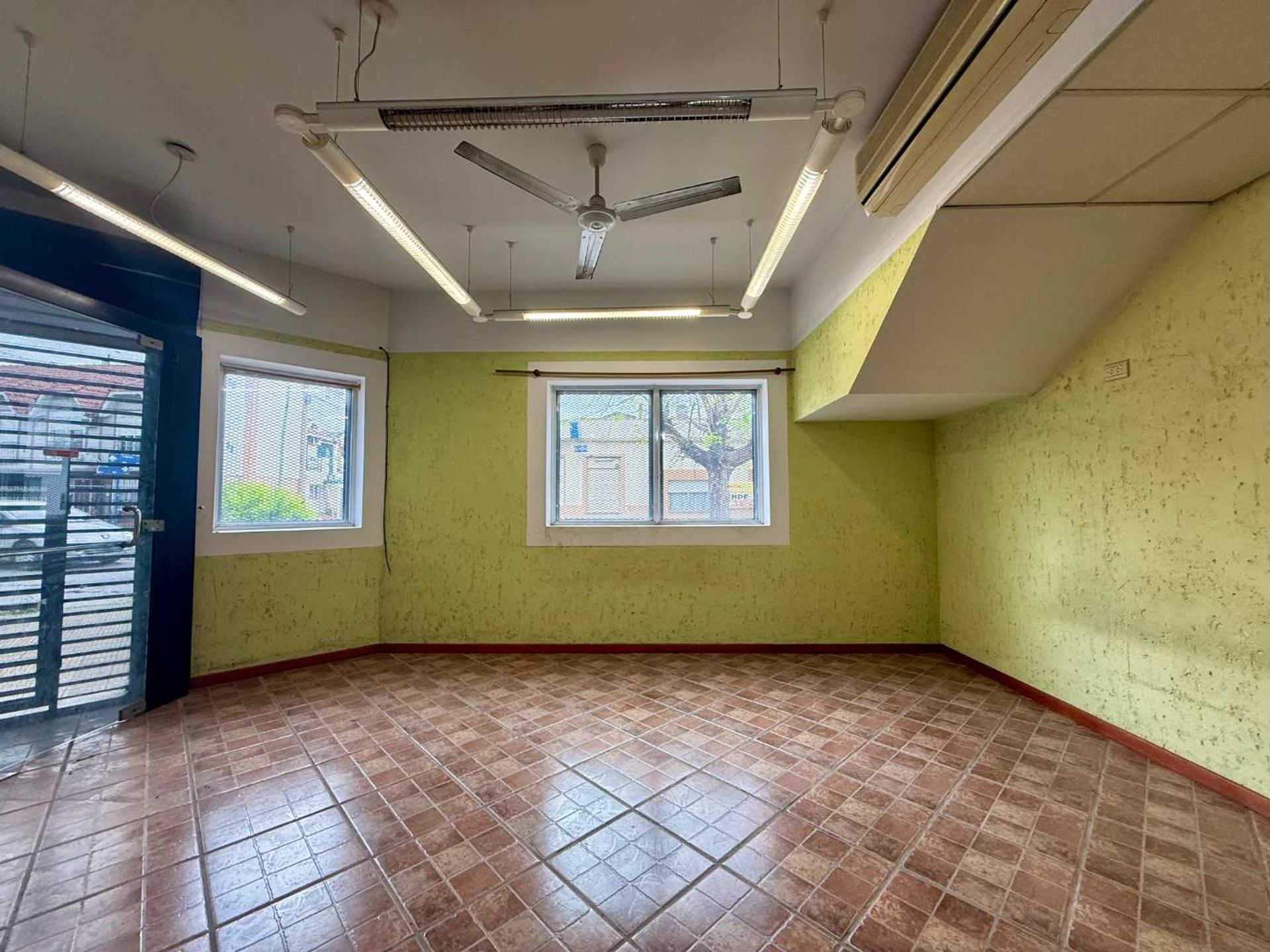 Local Comercial en Alquiler en La Matanza, G.B.A. Zona Oeste