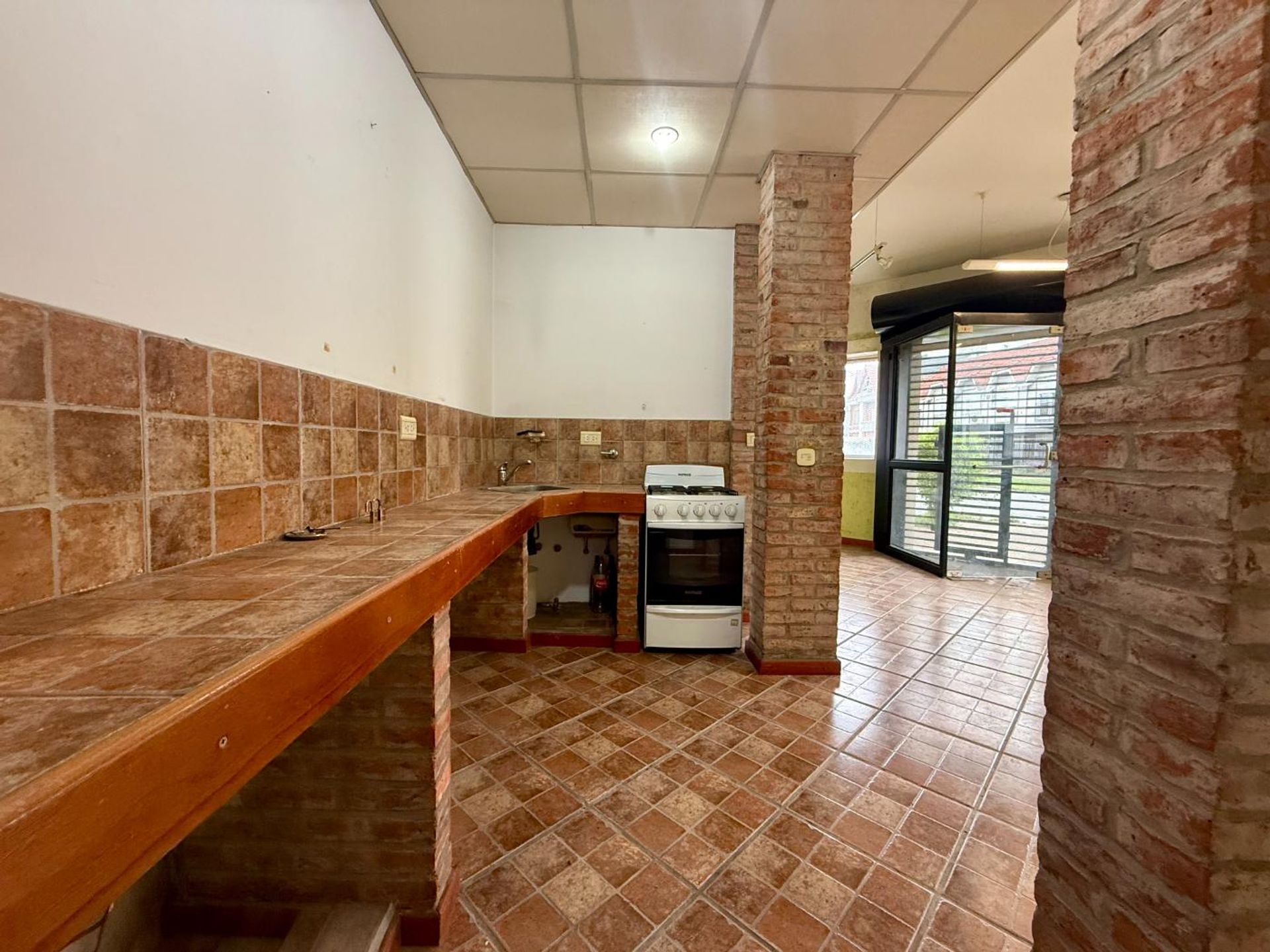 Local Comercial en Alquiler en La Matanza, G.B.A. Zona Oeste