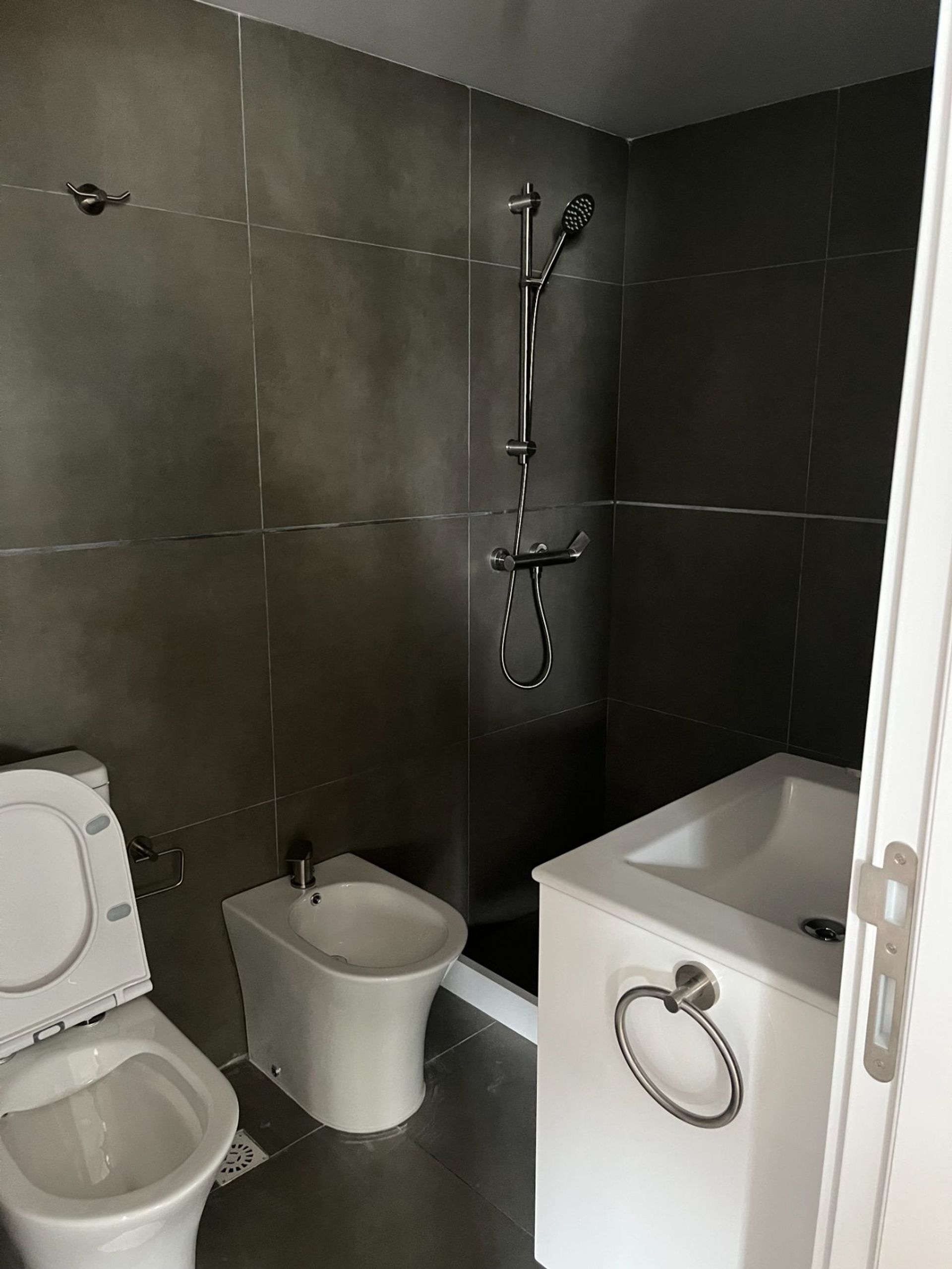 ALQUILA APTO NUEVO 1 DORM CORDON BALCON PISO 9 - 7