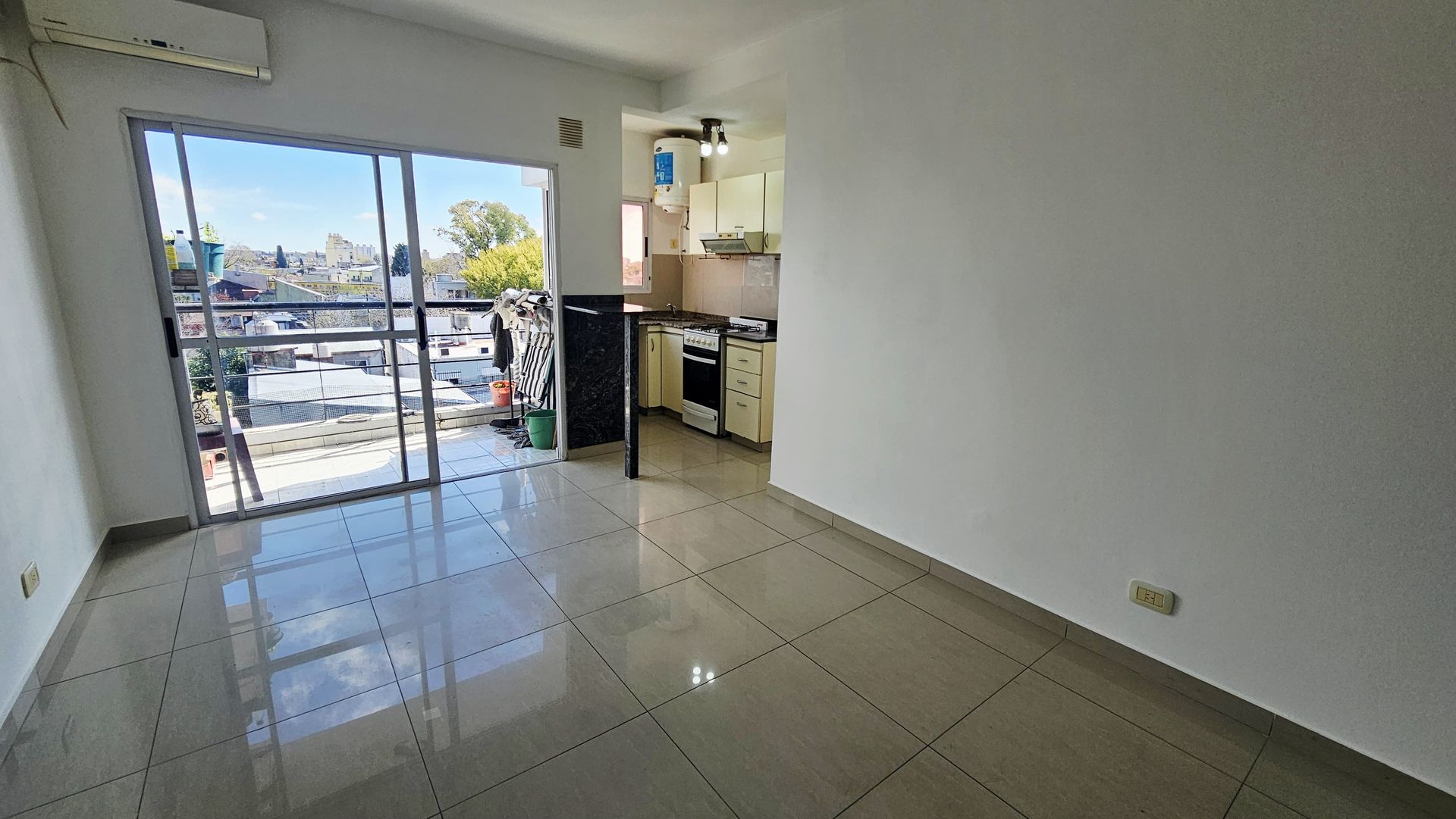 Departamento en Venta en Tres de Febrero, G.B.A. Zona Oeste