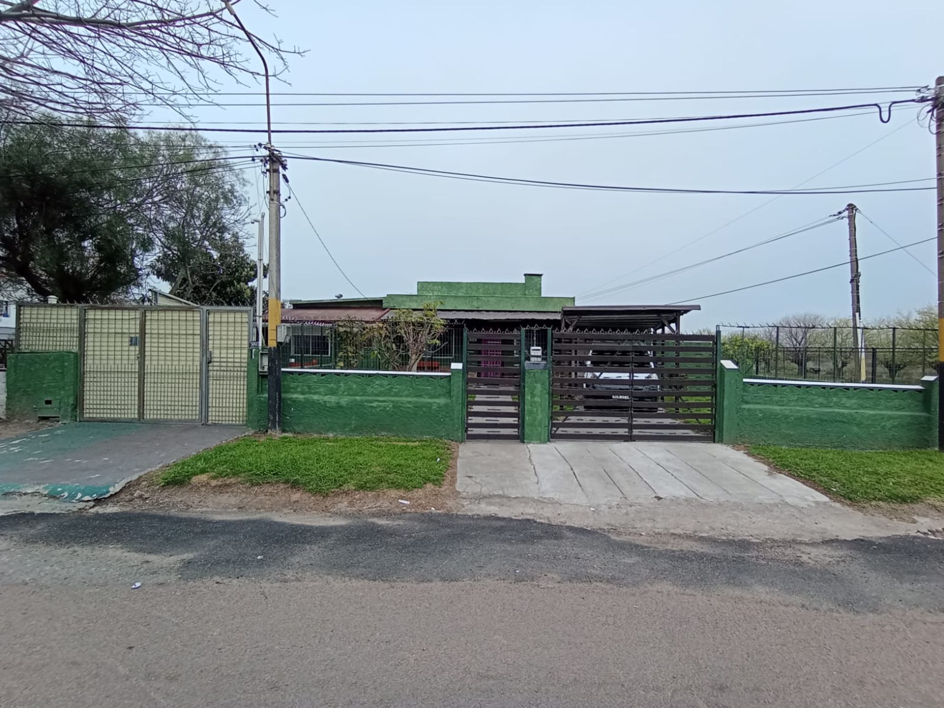 Venta de Padron con 3 Casas en Paso de la Arena !! - 1