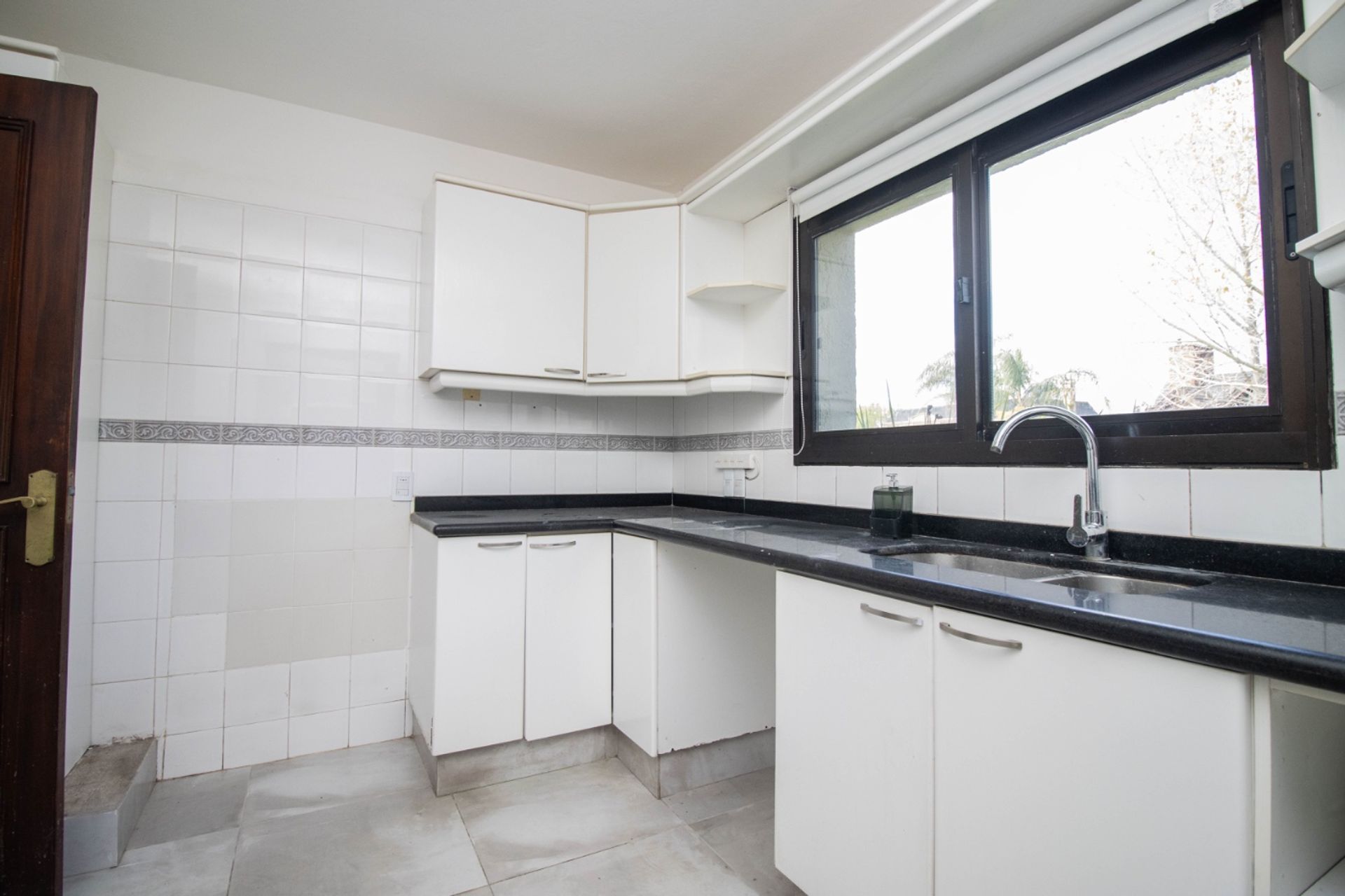 Venta de casa 3 dormitorios en lomas de la tahona - 8