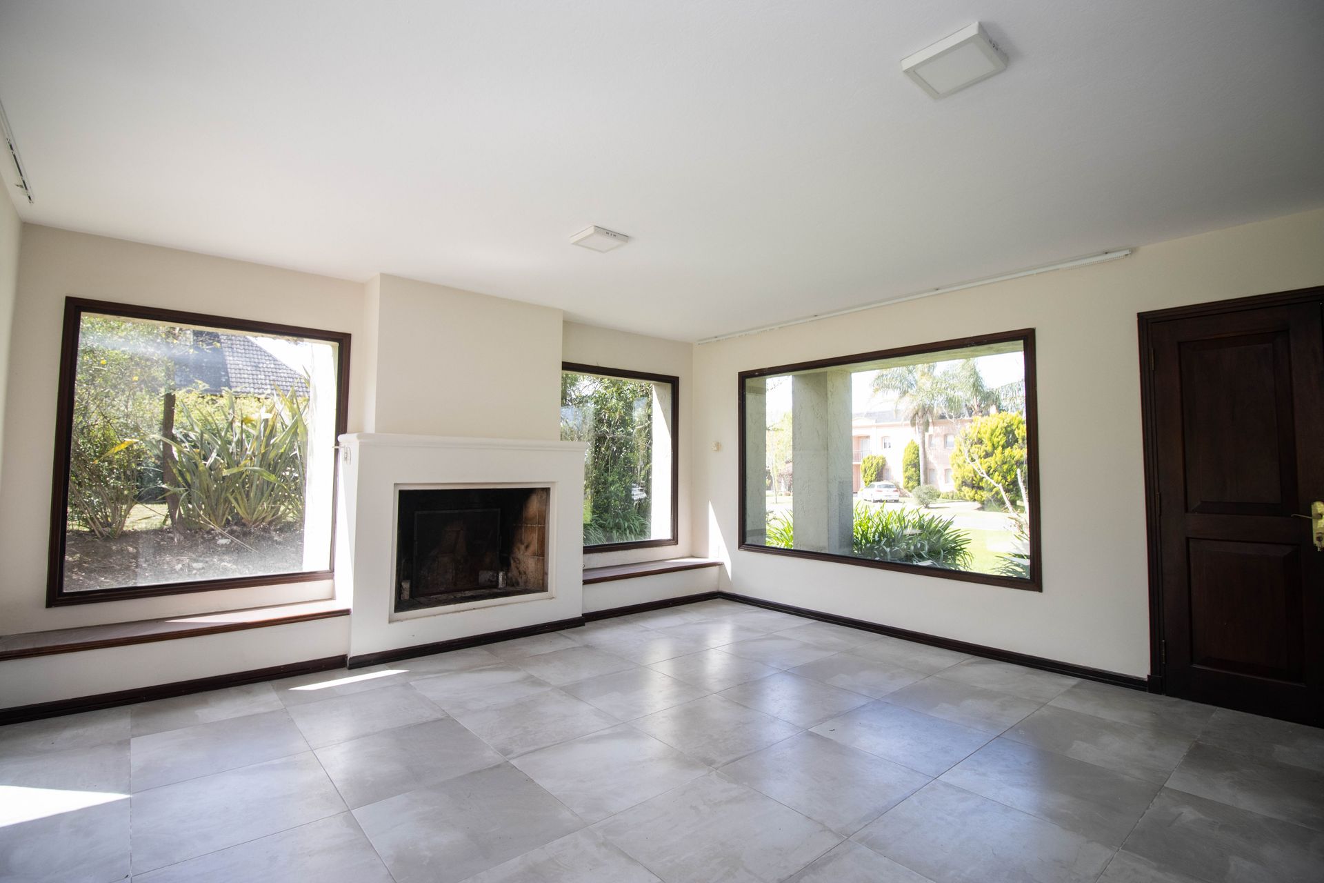 Venta de casa 3 dormitorios en lomas de la tahona - 1