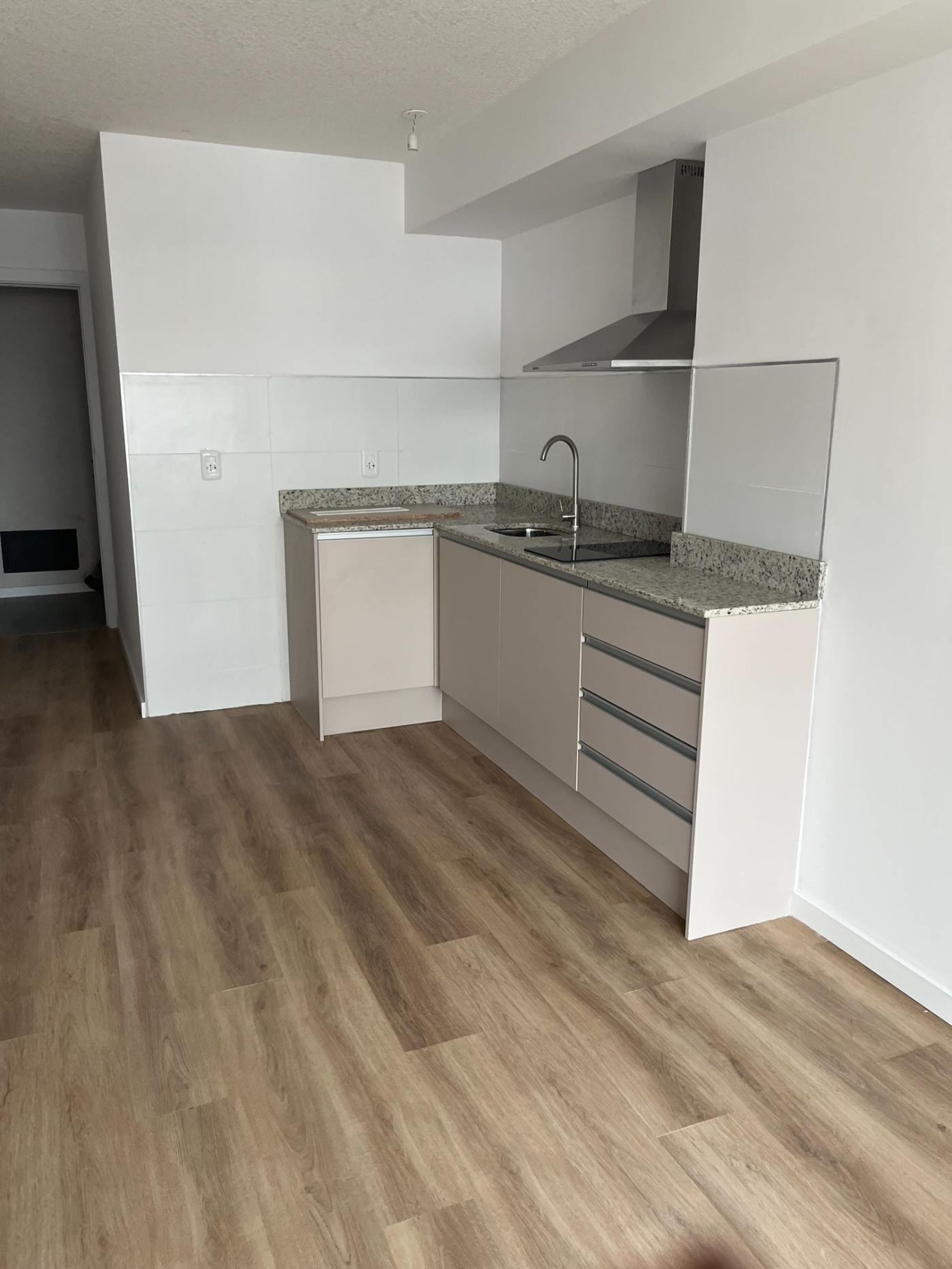 VENTA APARTAMENTO 1 DORM CORDON A ESTRENAR BALCON - 3