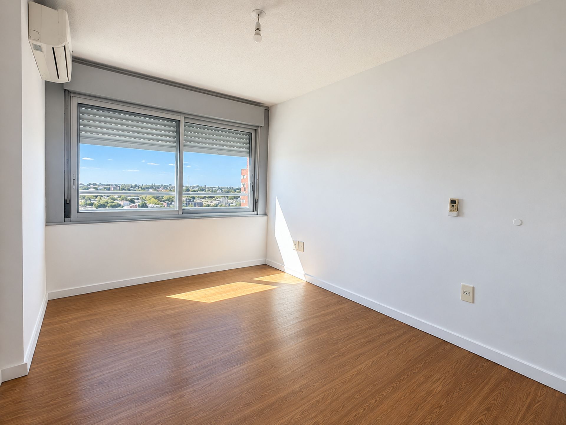 Alquiler Apartamento Malvin 1 Dormitorio Garaje - 3