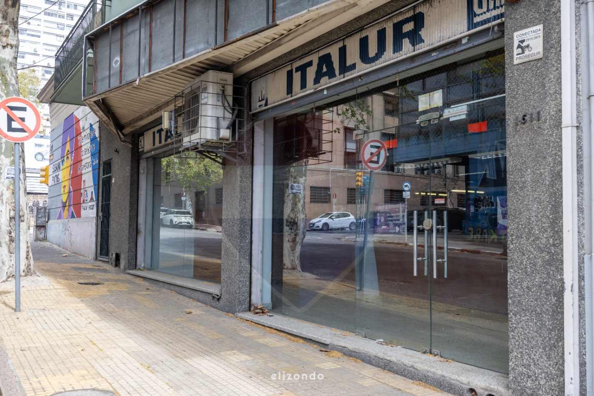 LOCAL COMERCIAL EN ALQUILER – CENTRO - 1