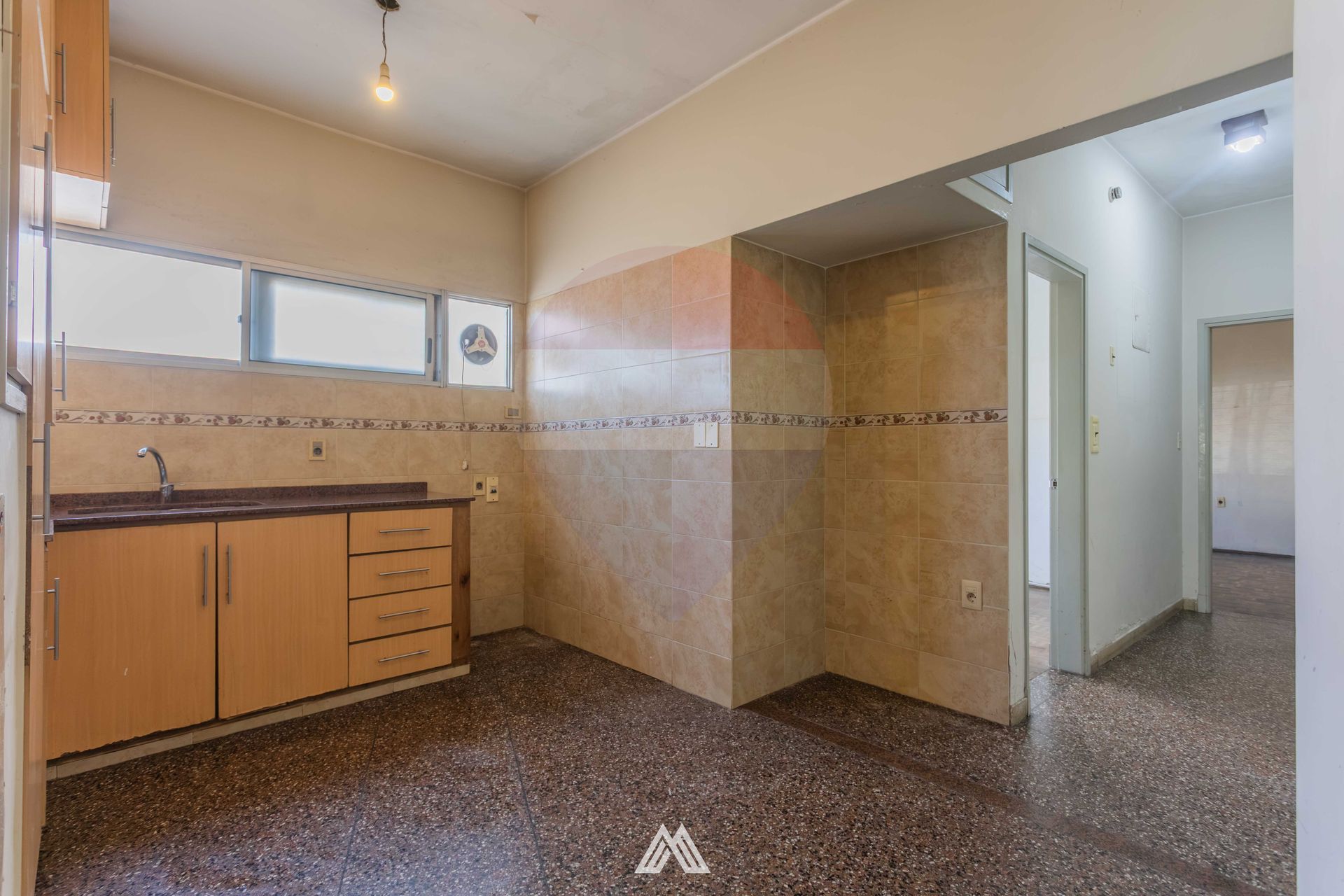 VENTA CASA 2 DORMITORIOS Y GARAJE BUCEO - 5