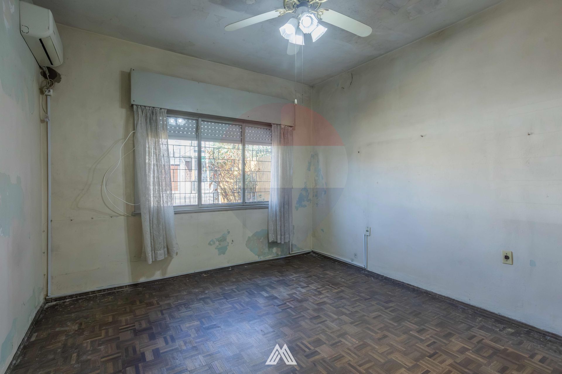 VENTA CASA 2 DORMITORIOS Y GARAJE BUCEO - 10