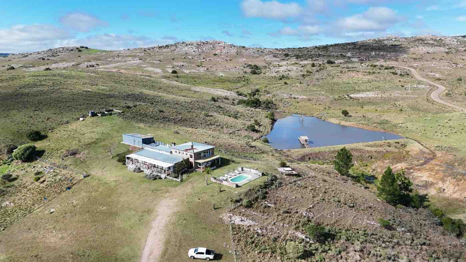 VENTA EMPRENDIMIENTO TURISTICO 52 HA - 4