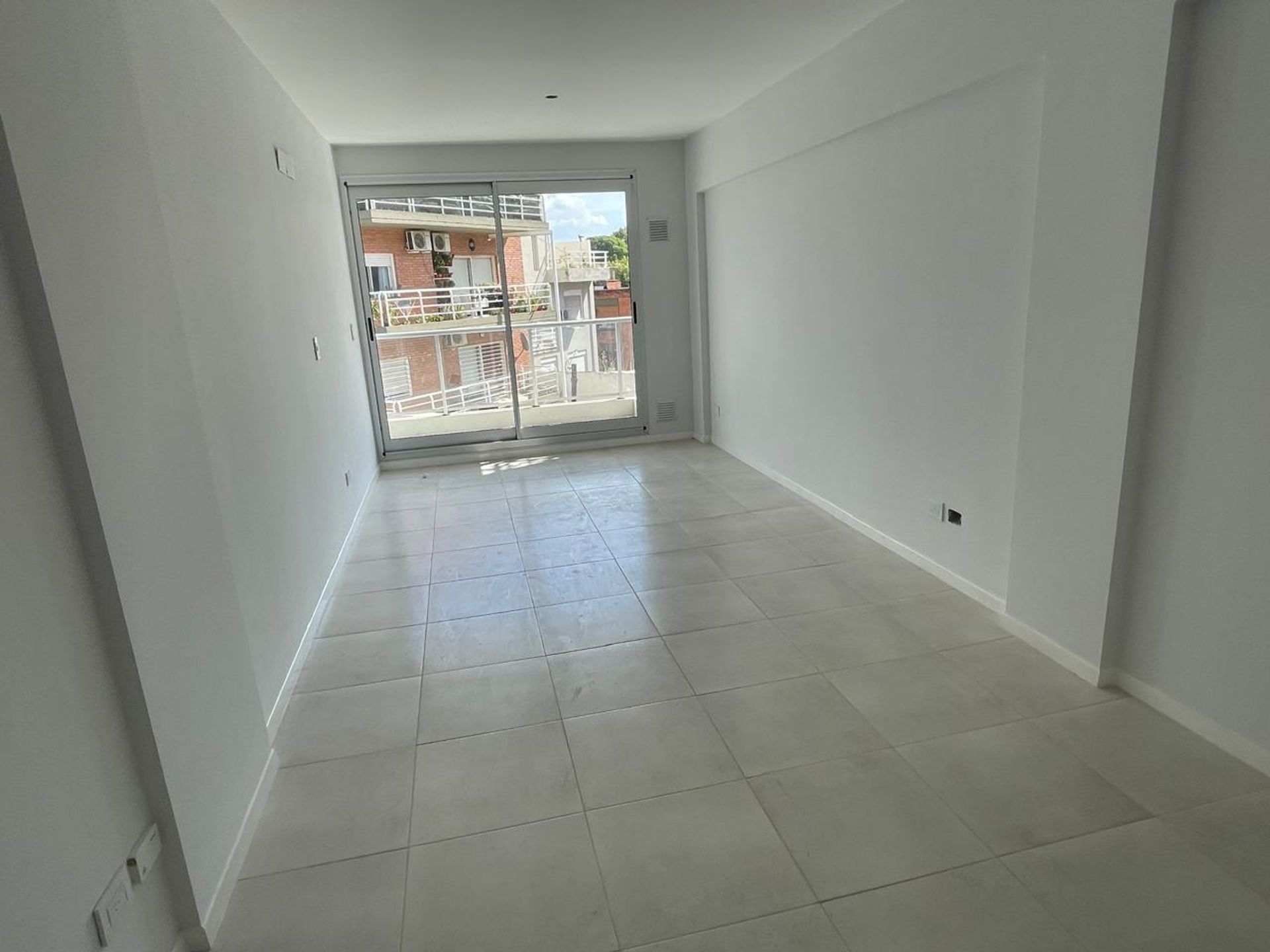 VENTA MONOAMB CON BALCON ENTREGA MARZO 2025 - 11
