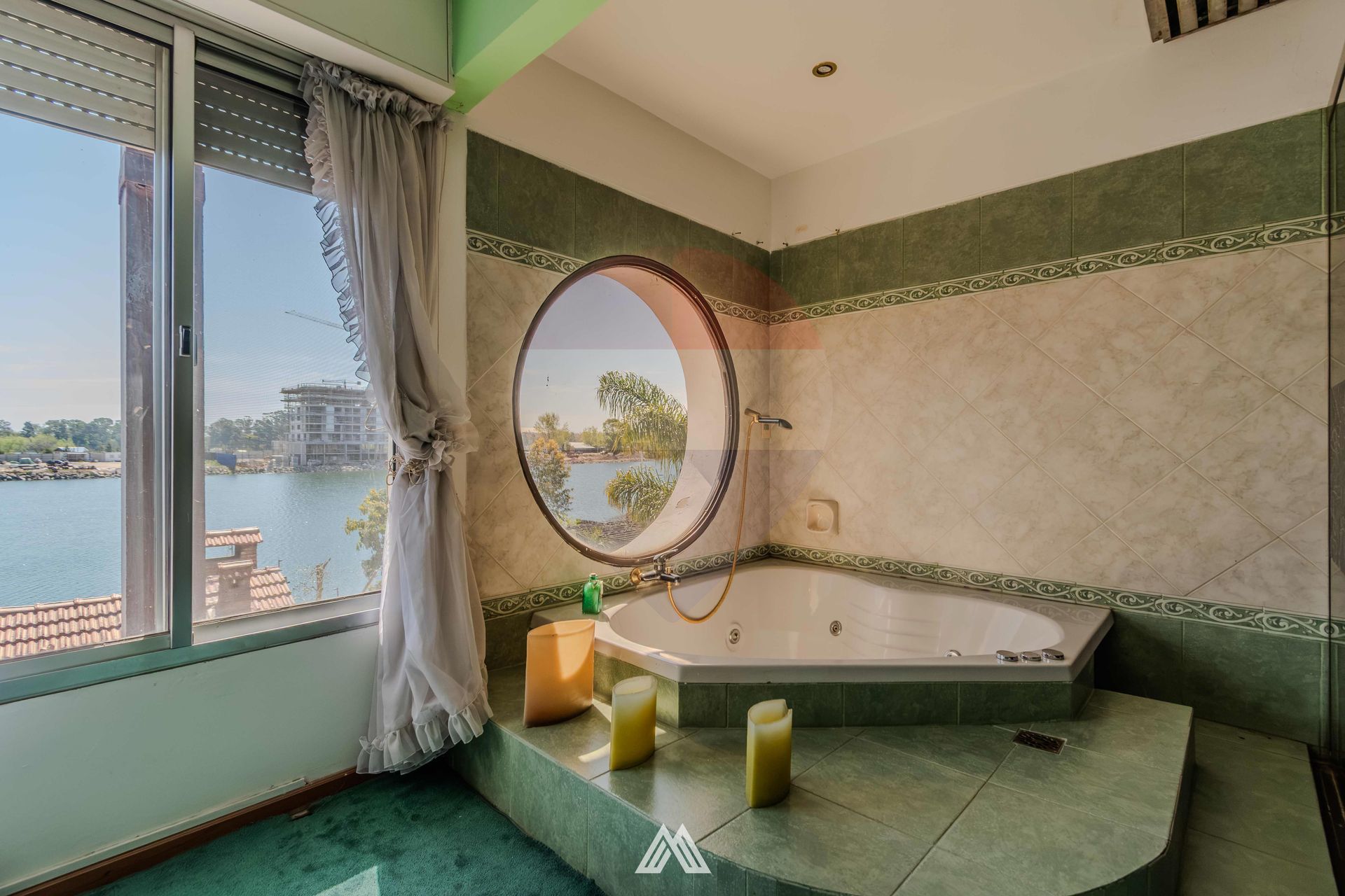 VENTA Gran Casa Shangrilá con vistas al lago - 2